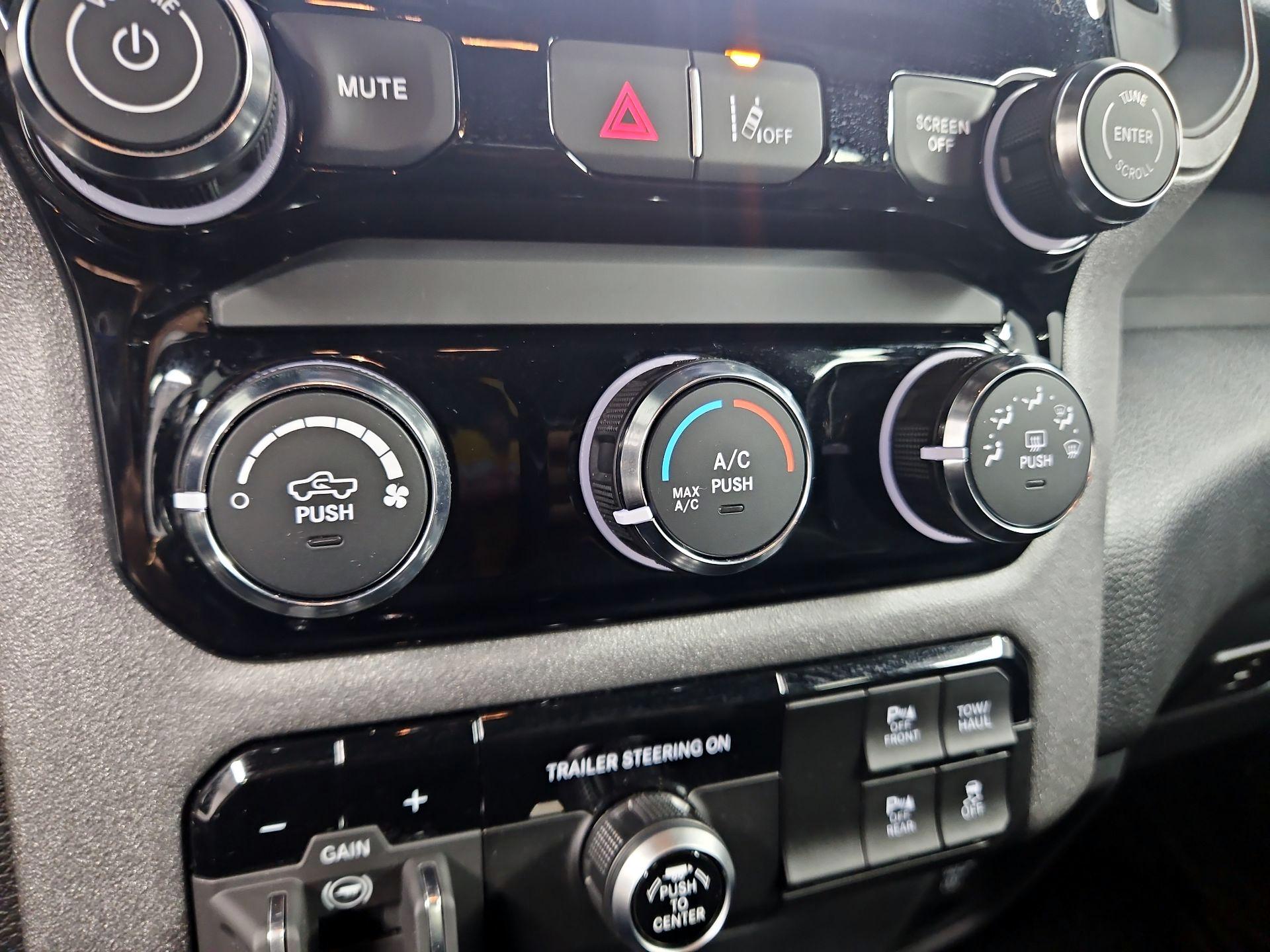 Thumbnail: 2025 RAM 1500 - 16
