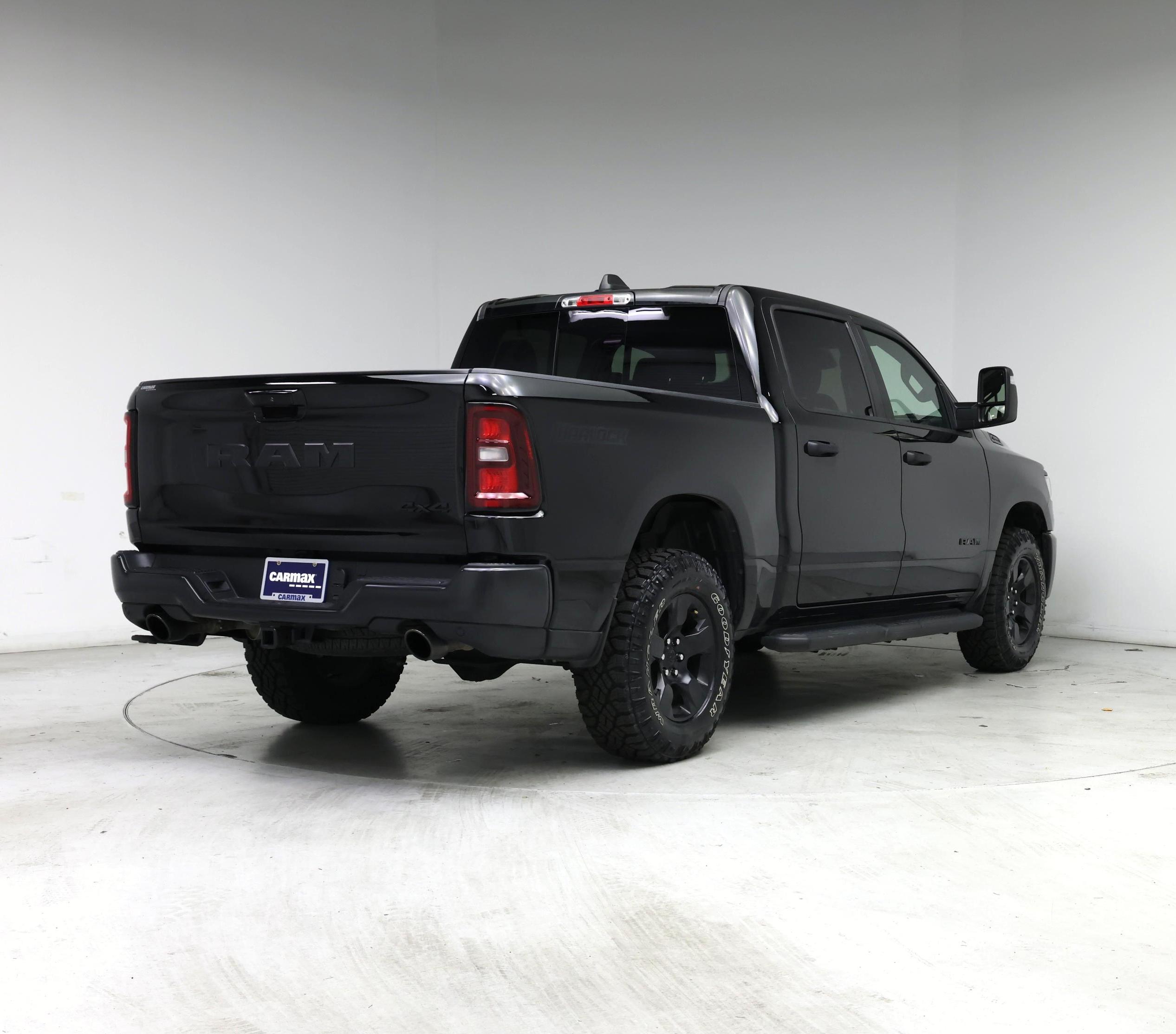 Thumbnail: 2025 RAM 1500 - 8