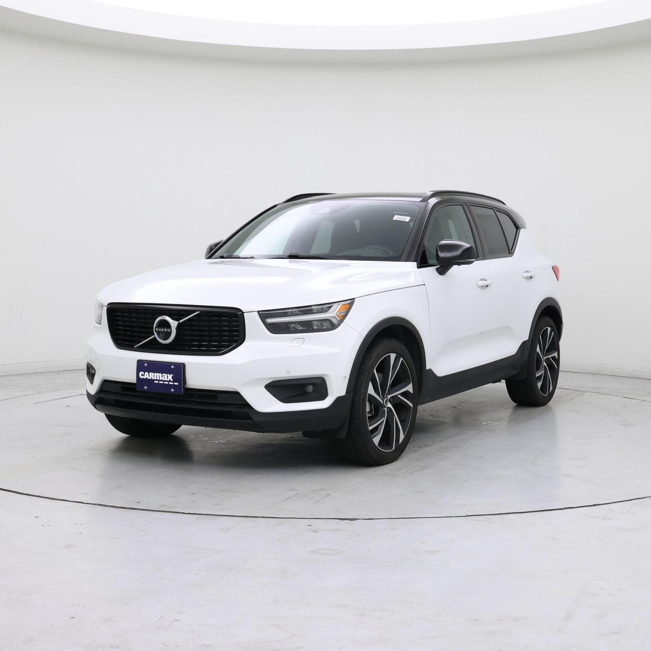 Thumbnail: 2019 Volvo XC40 - 4