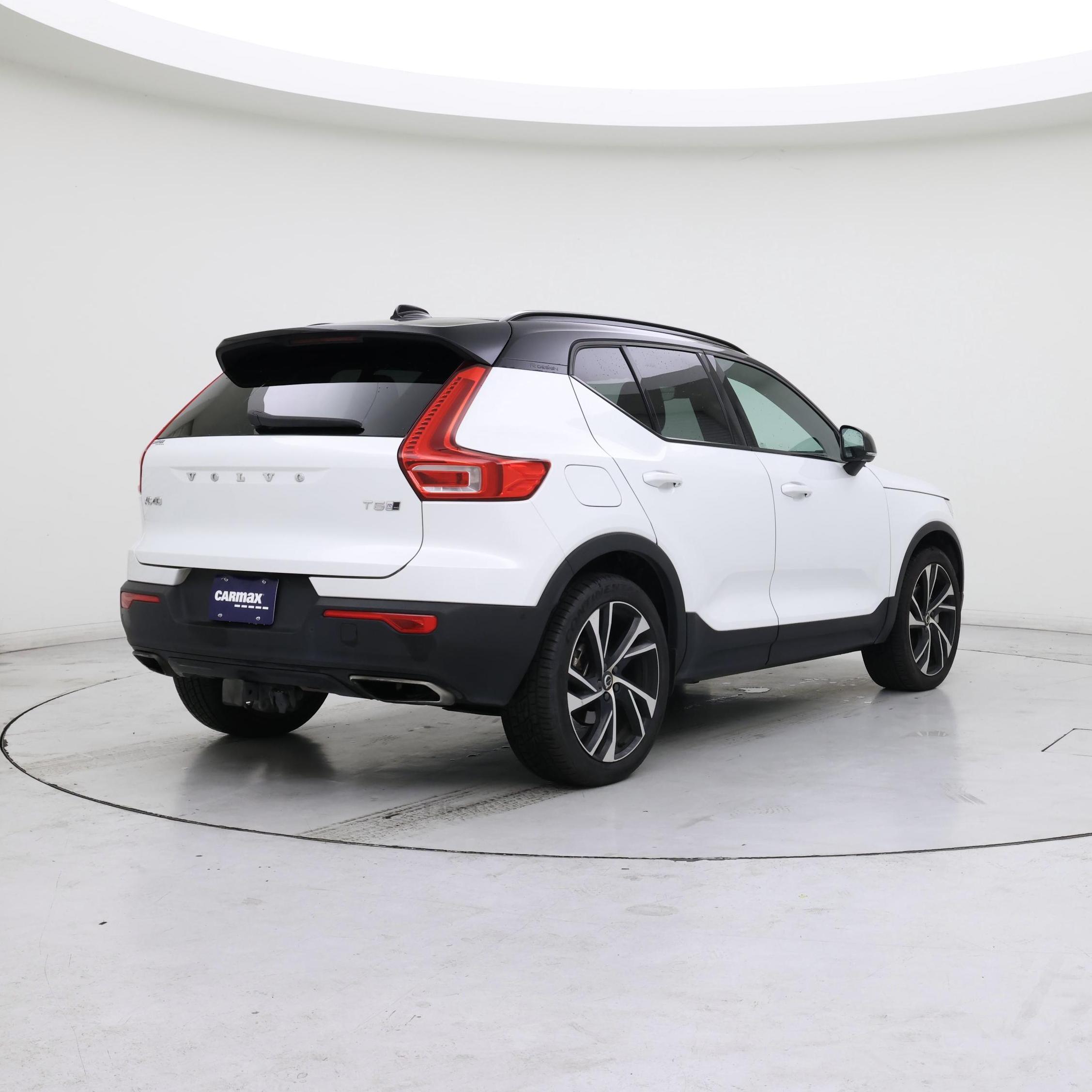 Thumbnail: 2019 Volvo XC40 - 8