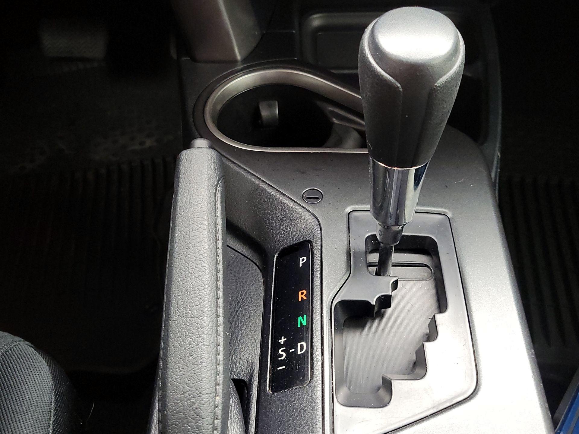 Thumbnail: 2016 Toyota RAV4 - 17