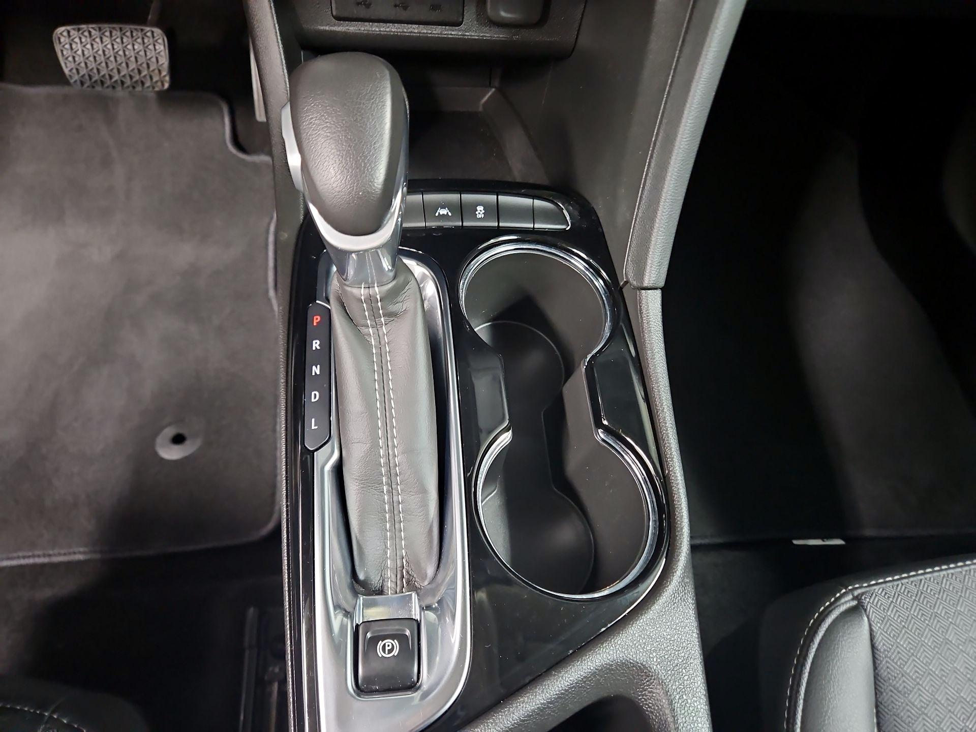 Thumbnail: 2022 Buick Encore GX - 17