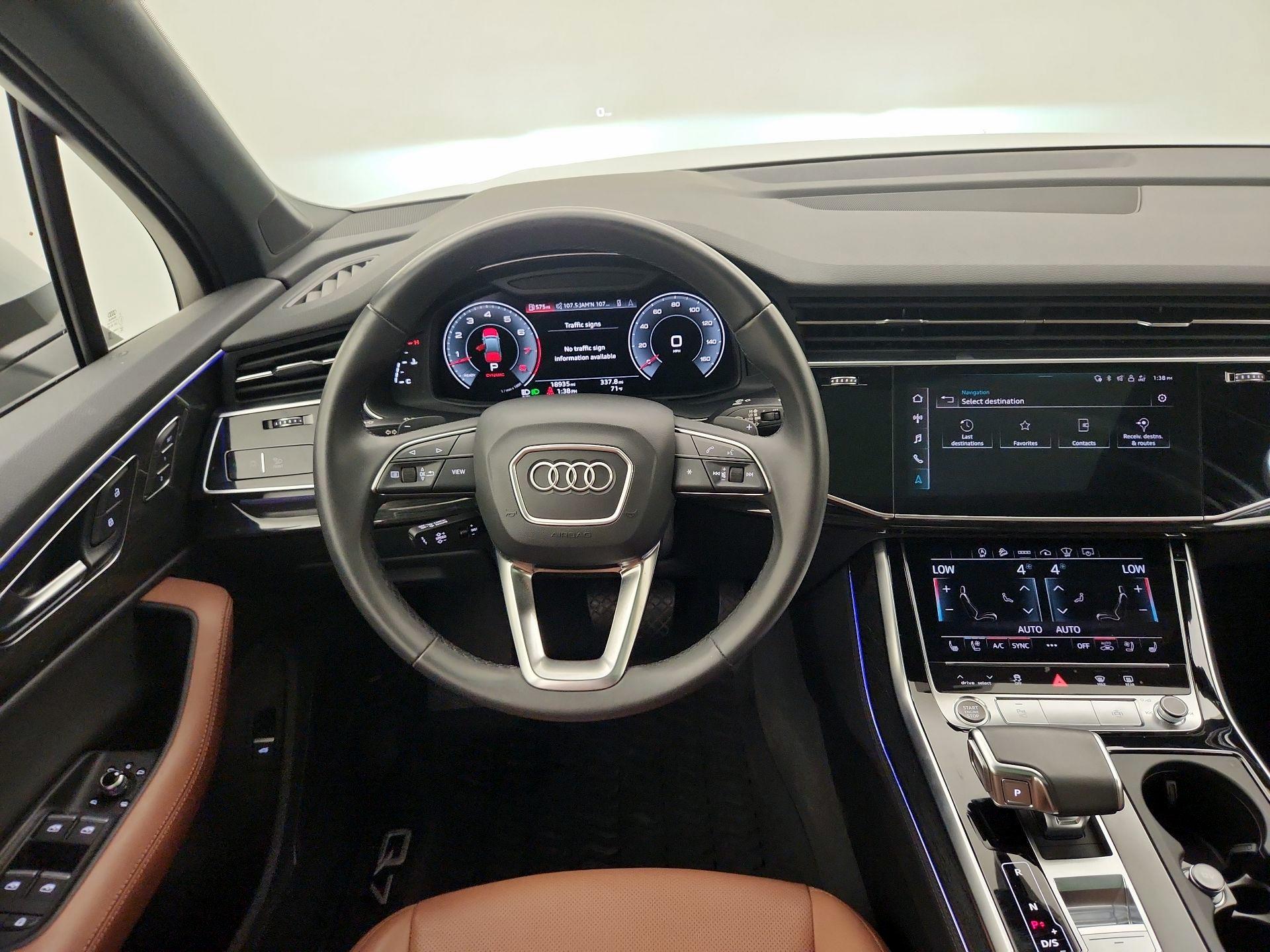 Thumbnail: 2021 Audi Q7 - 10
