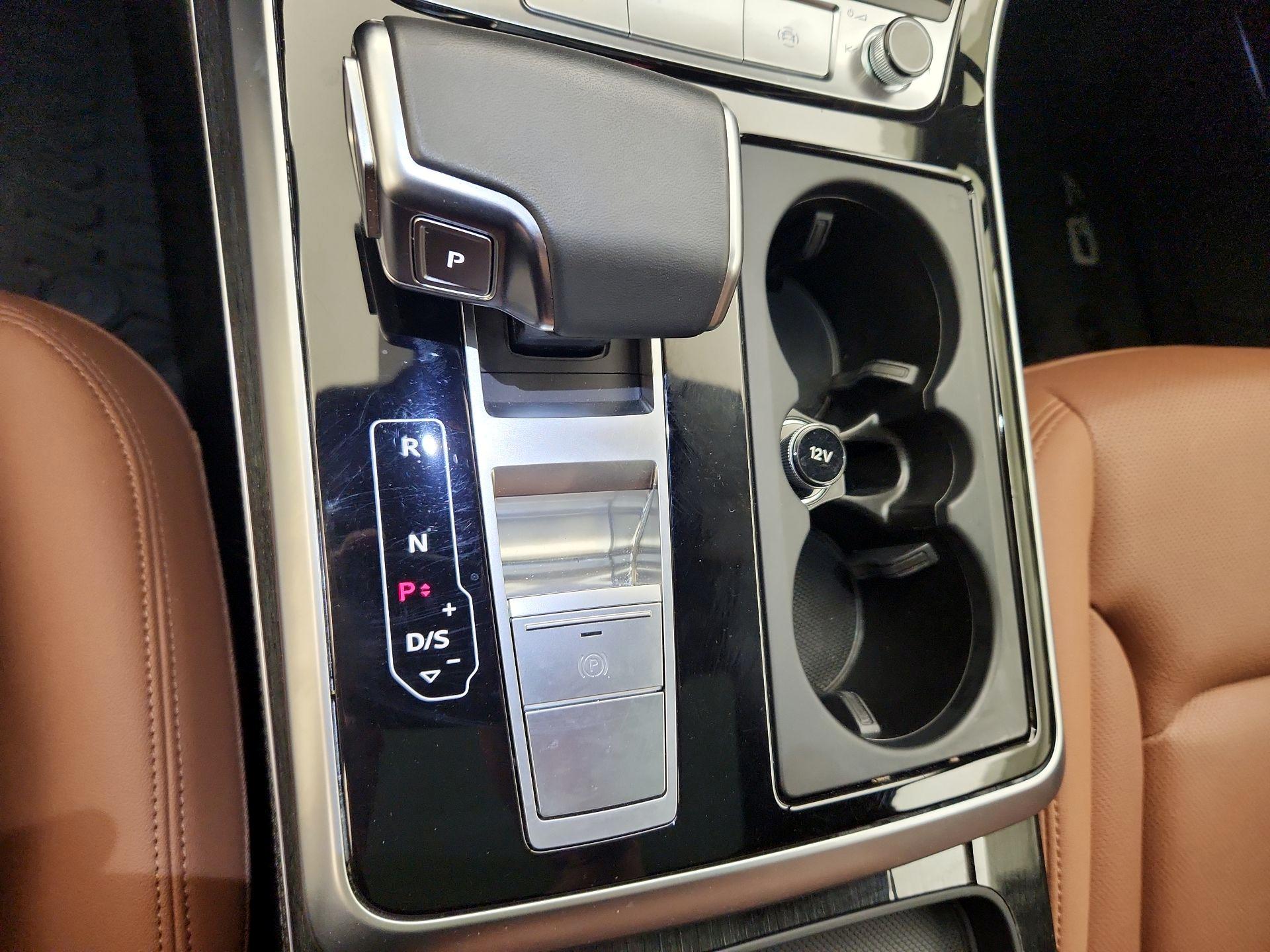 Thumbnail: 2021 Audi Q7 - 18