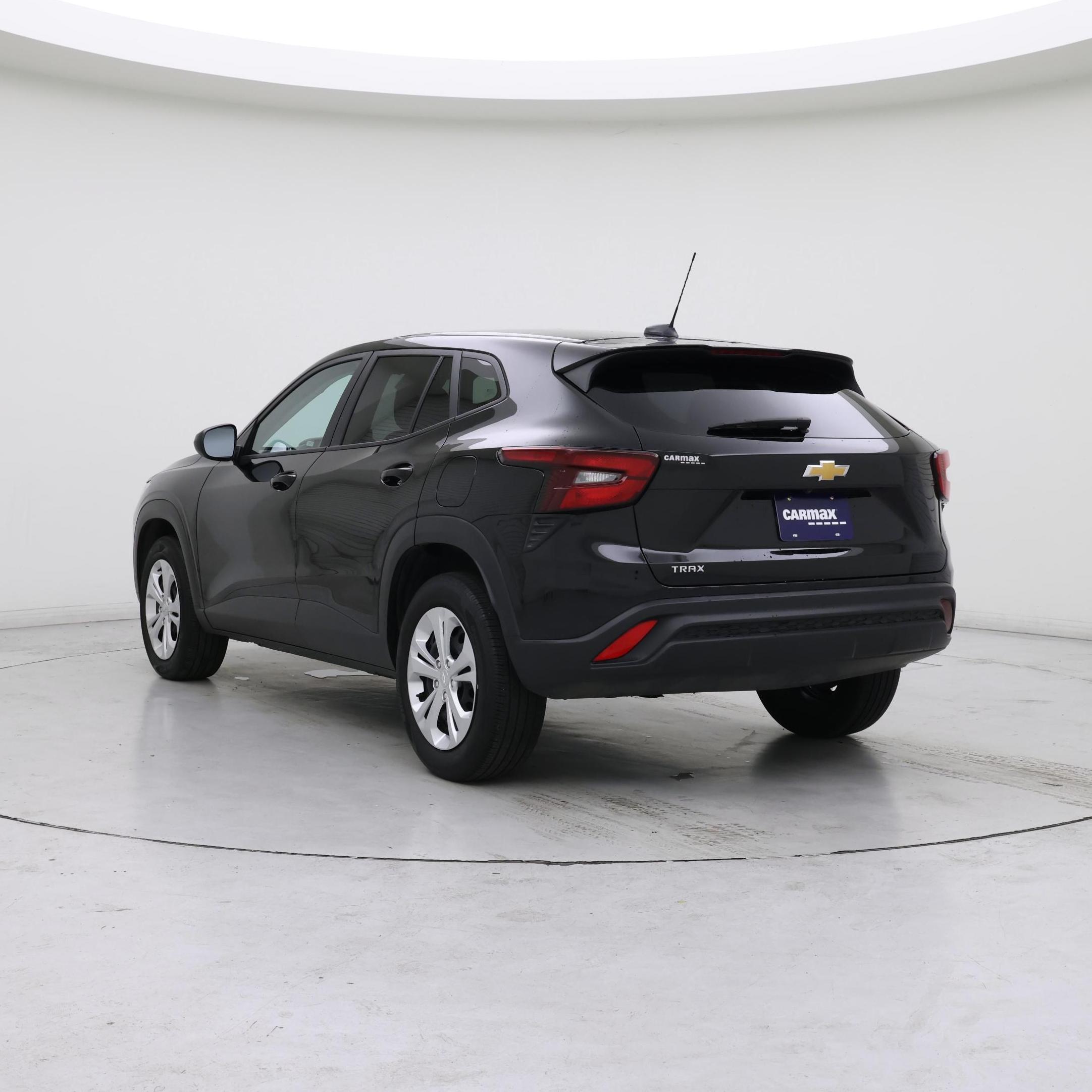 Thumbnail: 2025 Chevrolet Trax - 2