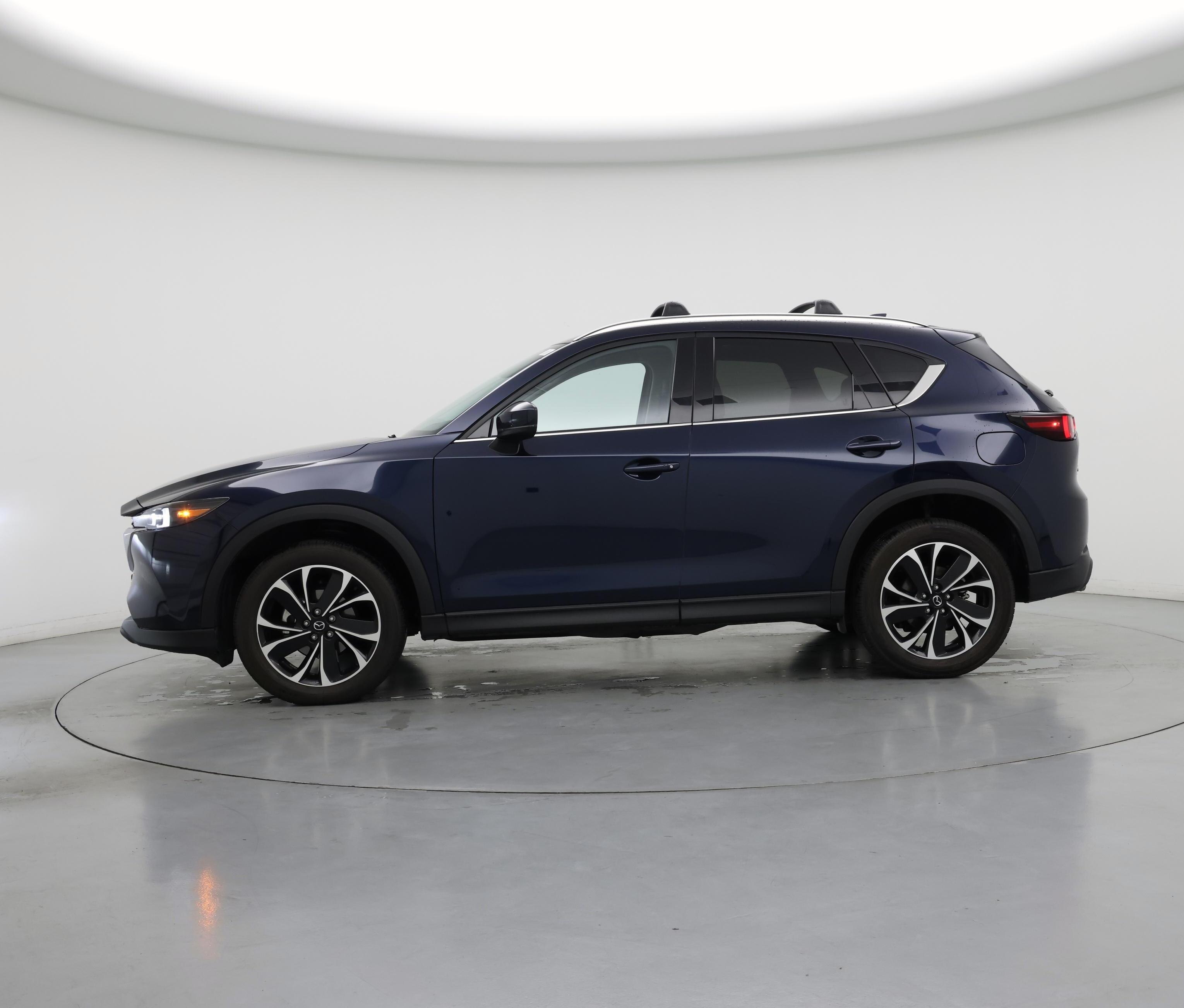 Thumbnail: 2022 Mazda CX-5 - 3