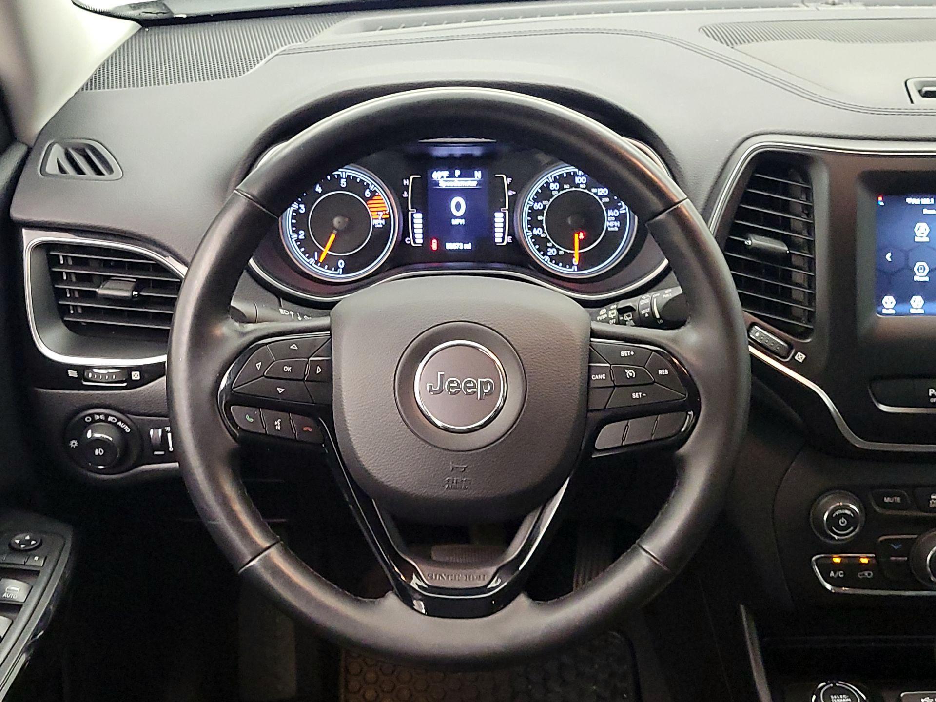 Thumbnail: 2020 Jeep Cherokee - 10