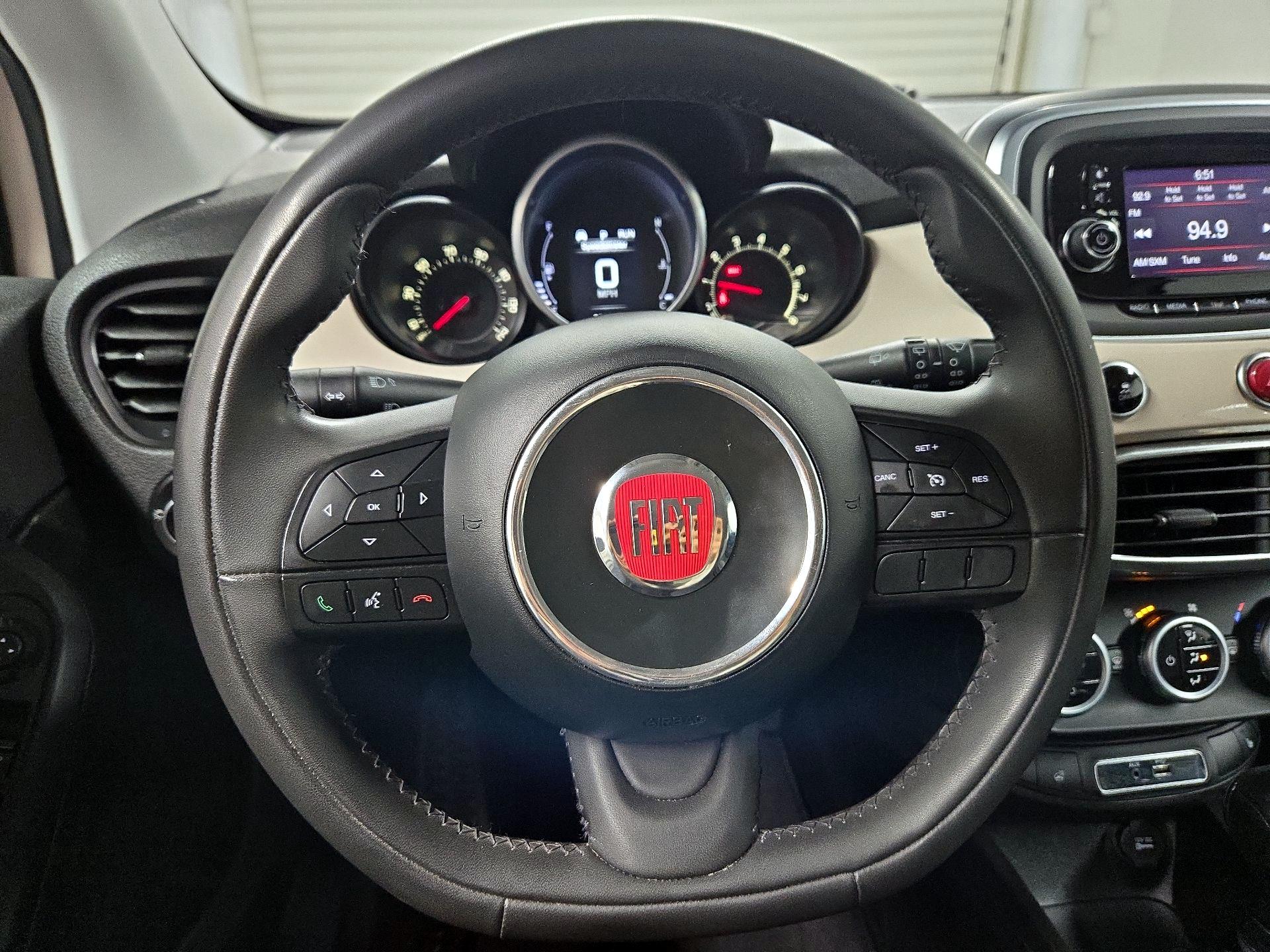 Thumbnail: 2016 Fiat 500X - 10