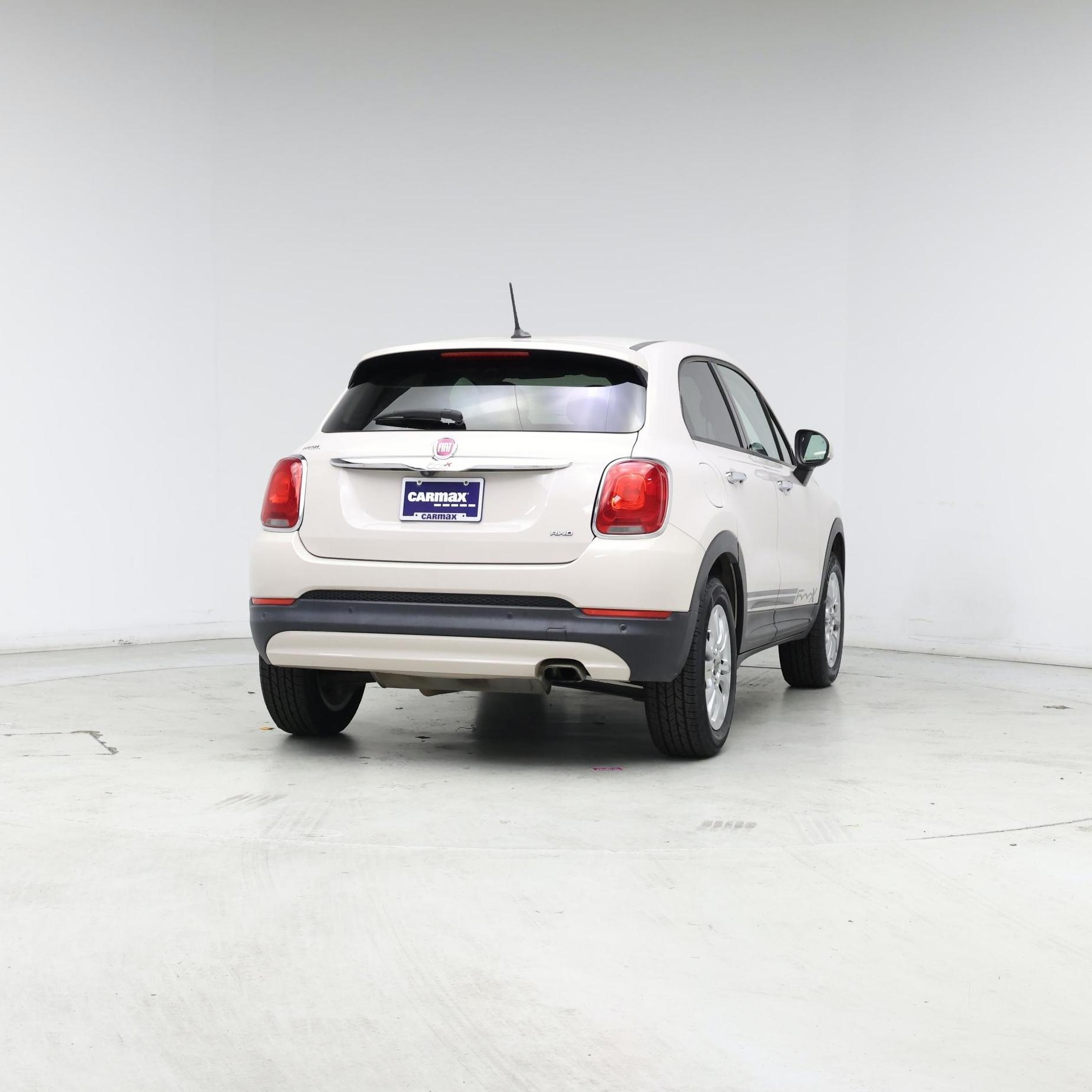 Thumbnail: 2016 Fiat 500X - 8