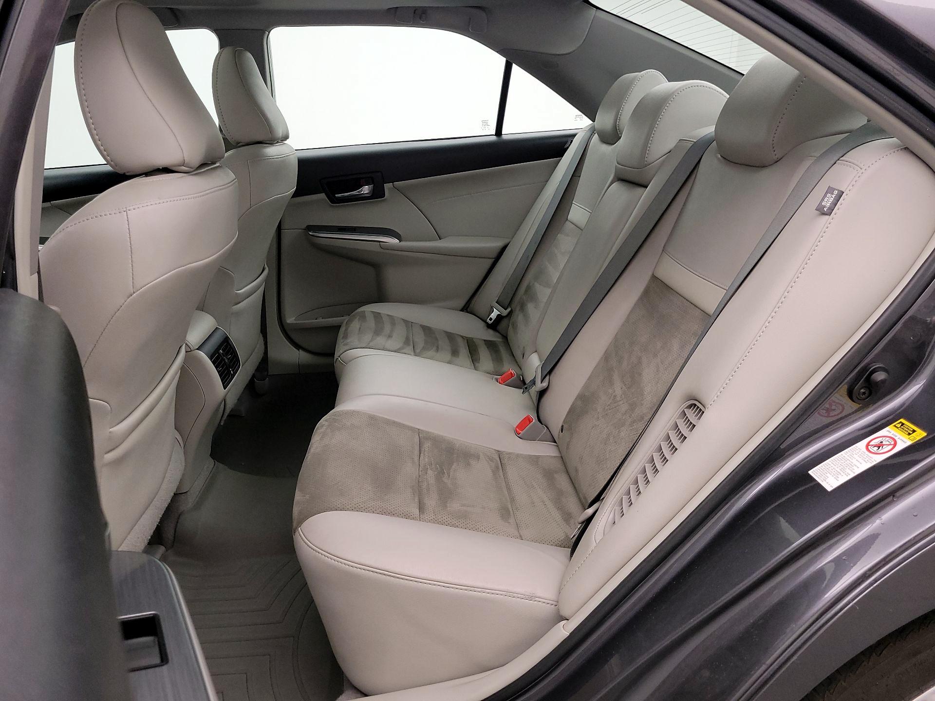 Thumbnail: 2013 Toyota Camry - 20