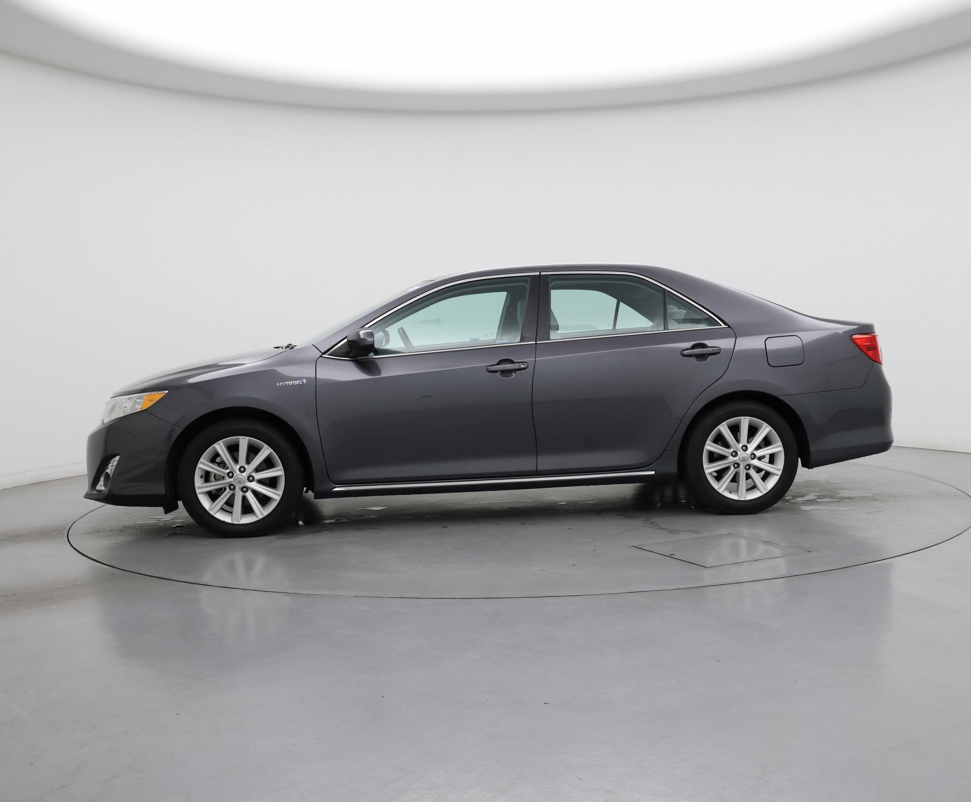 Thumbnail: 2013 Toyota Camry - 3