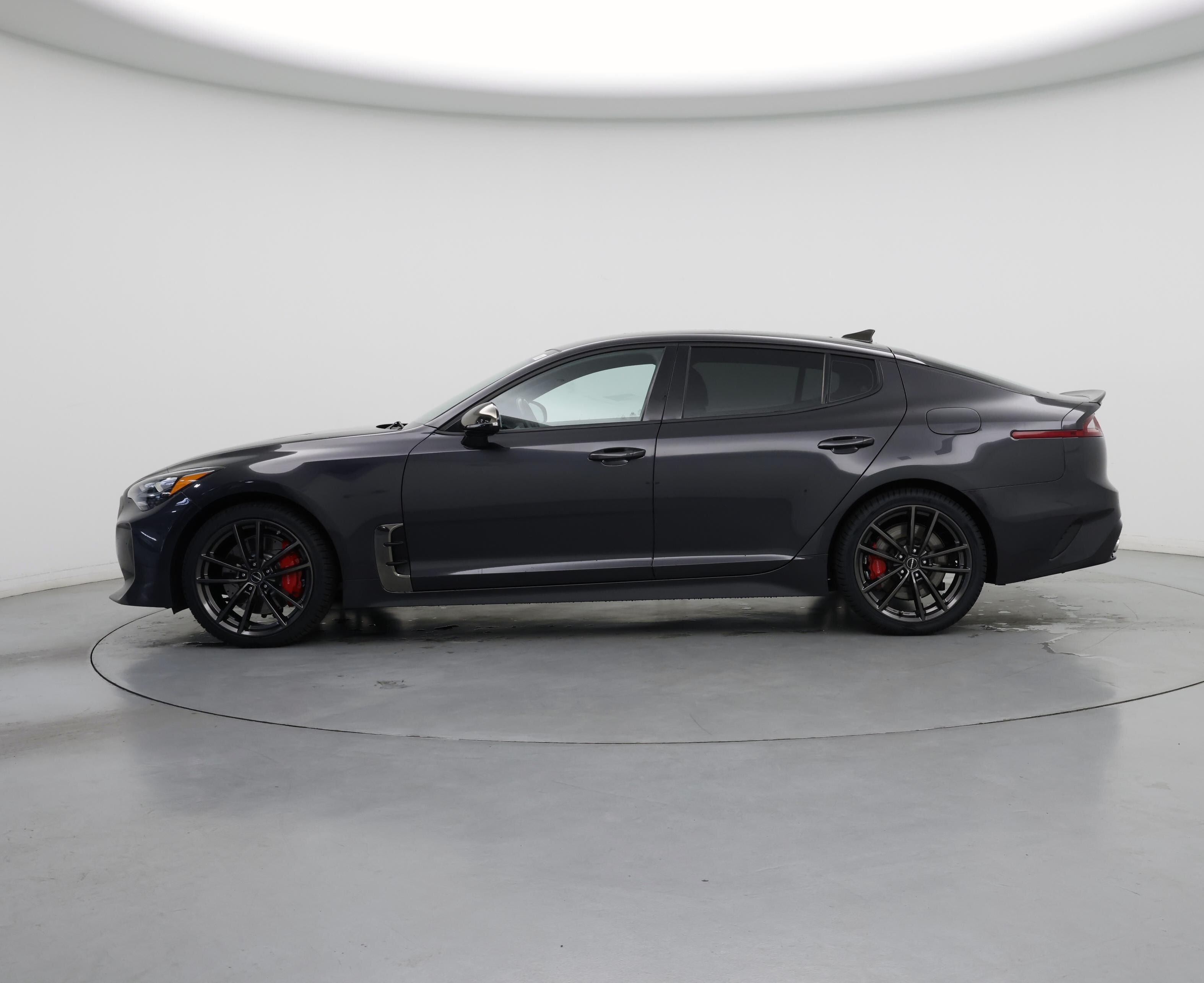 Thumbnail: 2021 Kia Stinger - 3