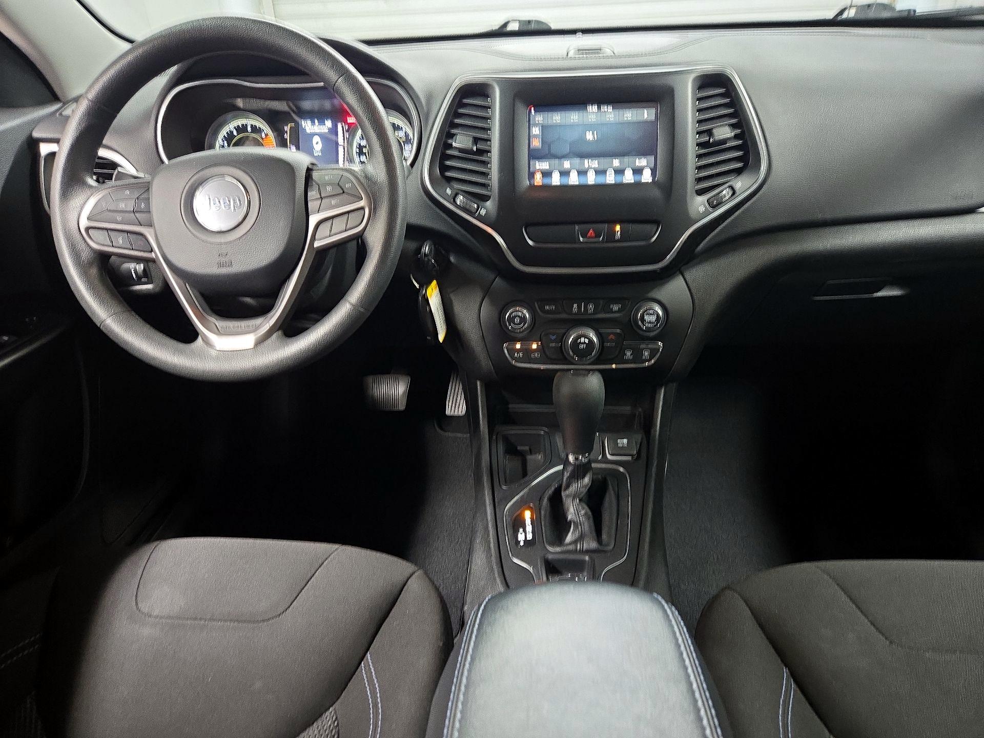 Thumbnail: 2021 Jeep Cherokee - 9