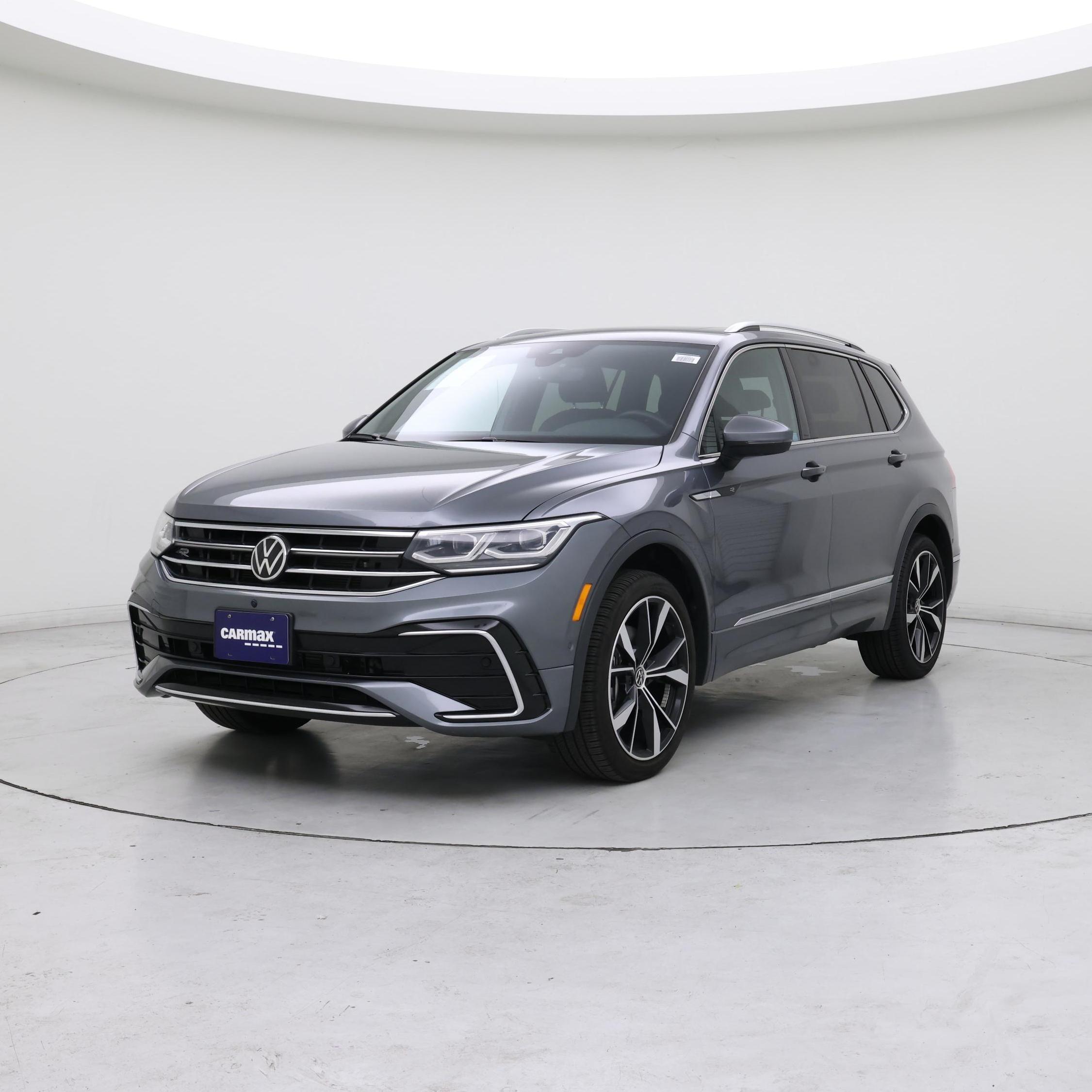 Thumbnail: 2022 Volkswagen Tiguan - 4