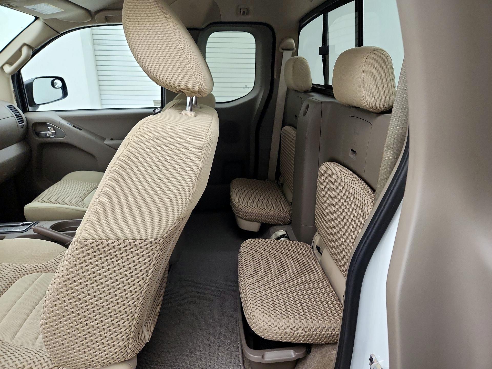 Thumbnail: 2017 Nissan Frontier - 18