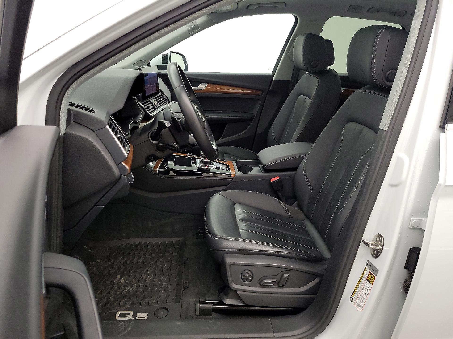 Thumbnail: 2023 Audi Q5 - 11