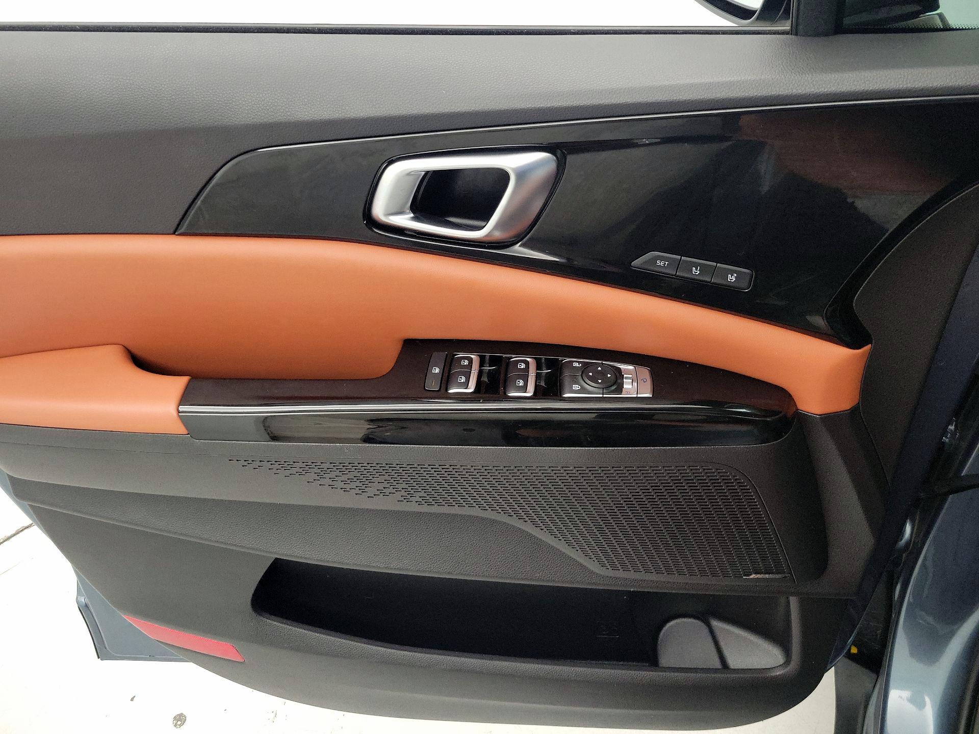 Thumbnail: 2024 Kia Carnival - 12