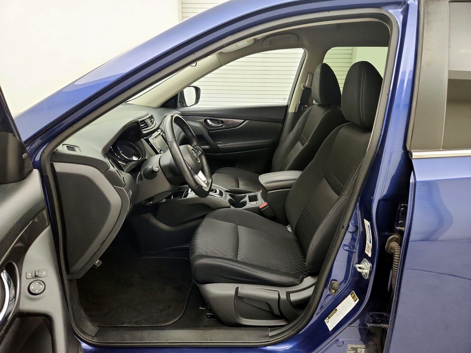 Thumbnail: 2019 Nissan Rogue - 11