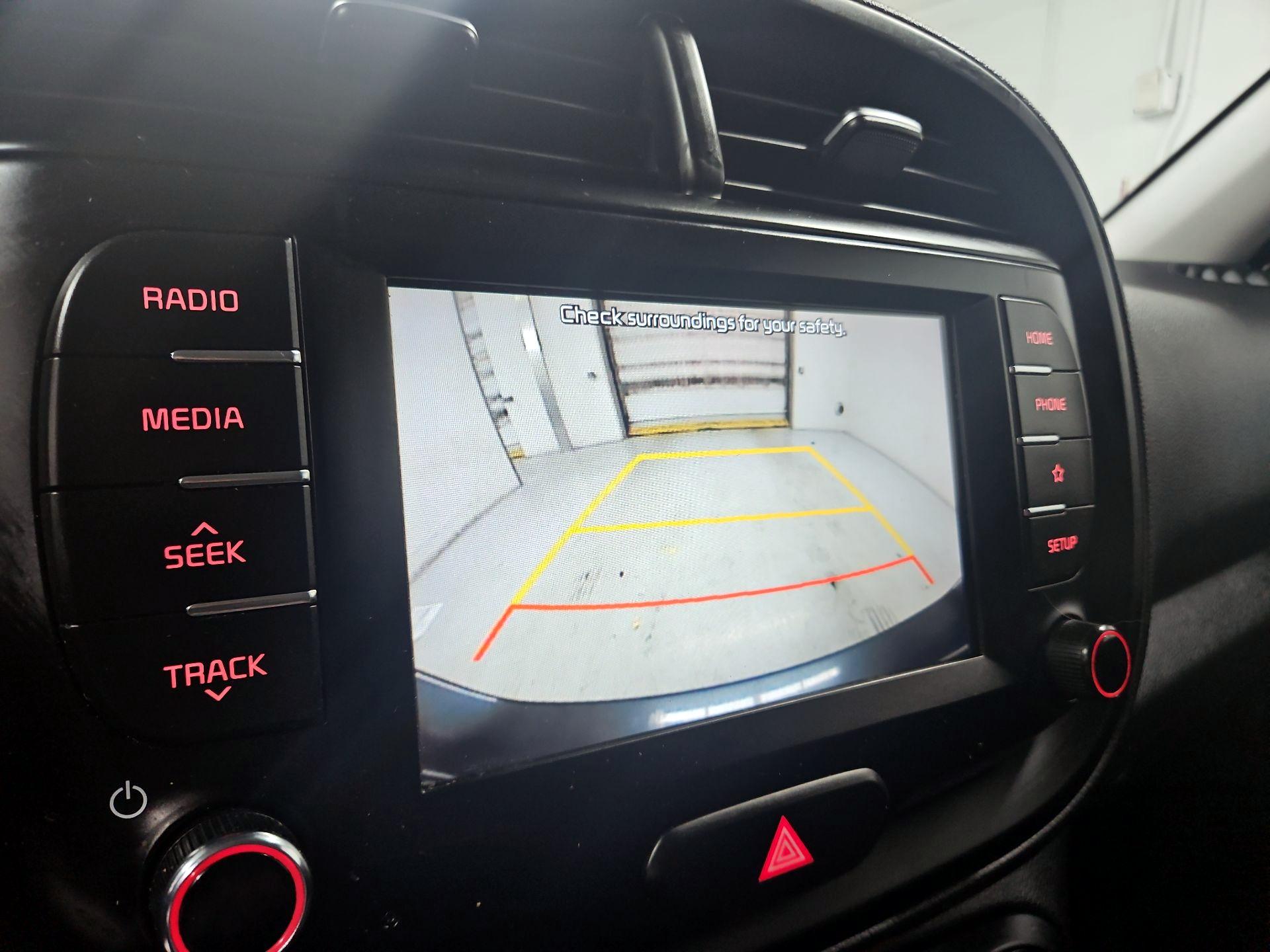 Thumbnail: 2020 Kia Soul - 14