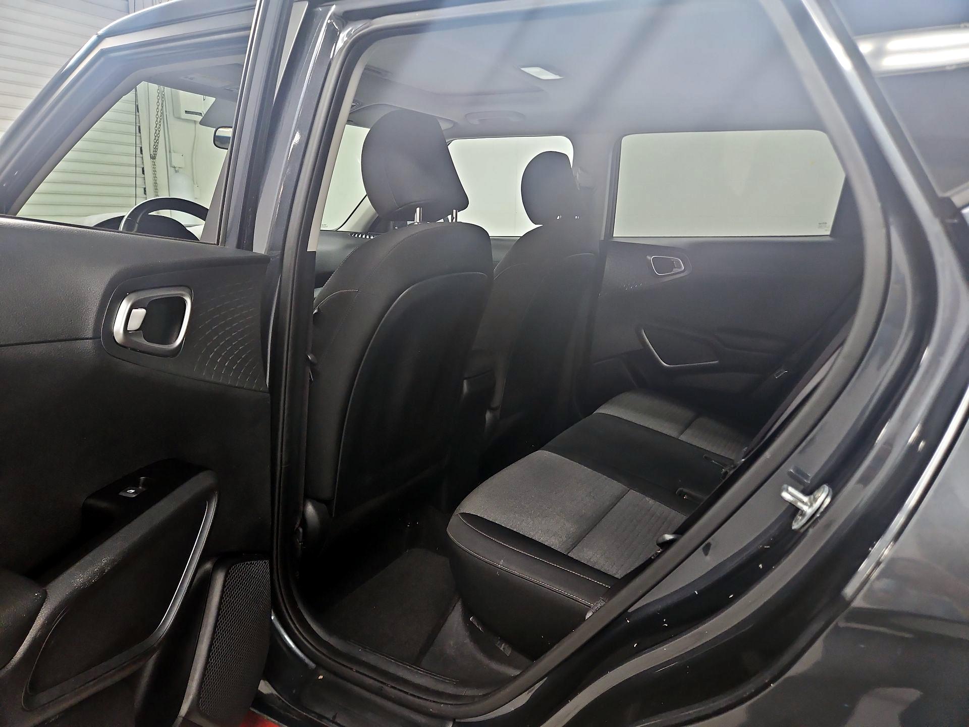 Thumbnail: 2020 Kia Soul - 20