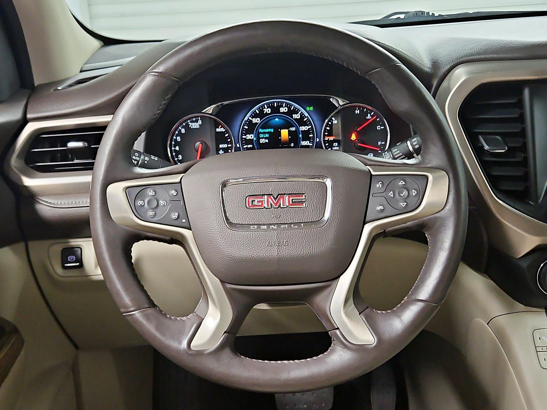 Thumbnail: 2017 GMC Acadia - 10