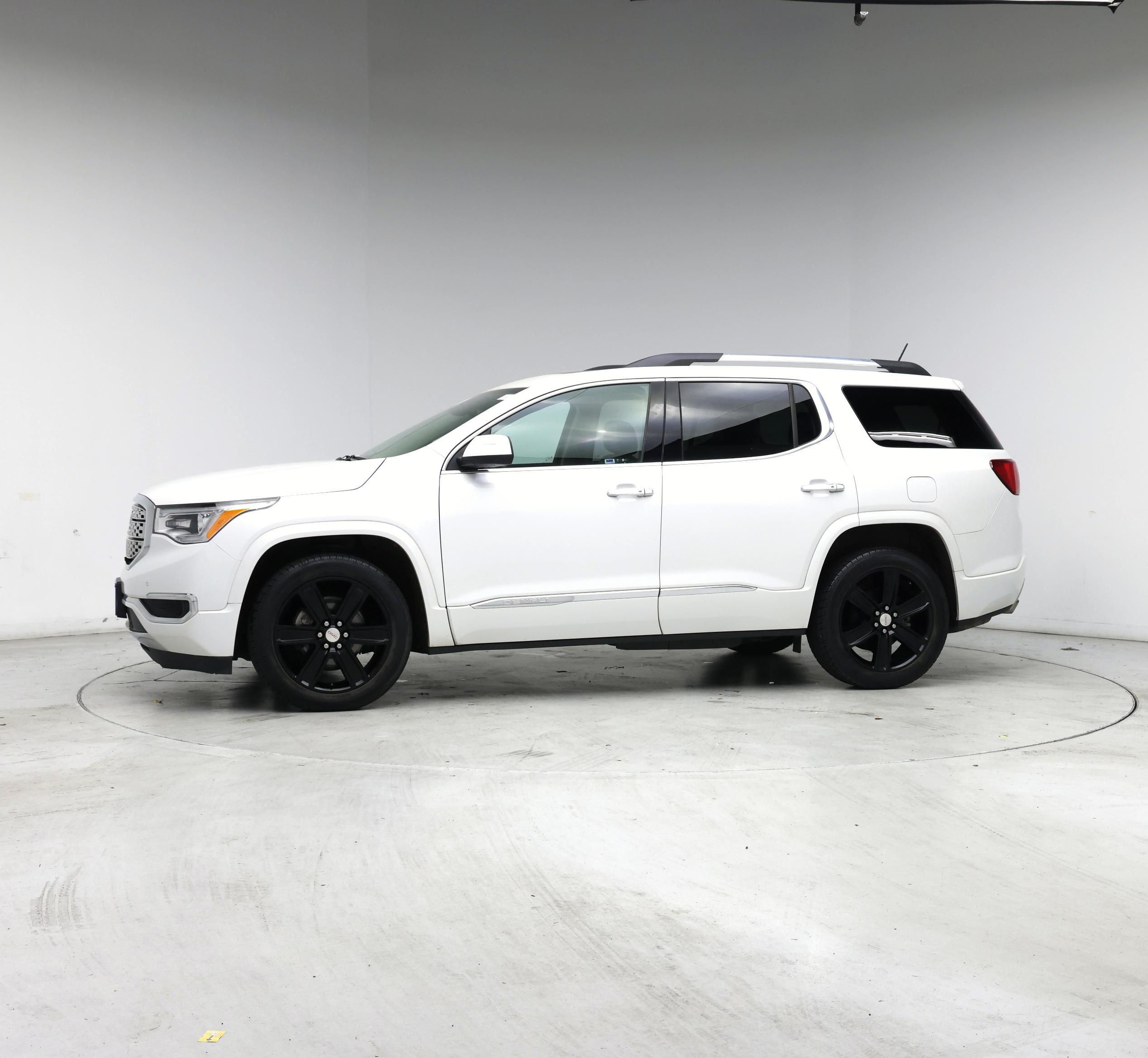 Thumbnail: 2017 GMC Acadia - 3