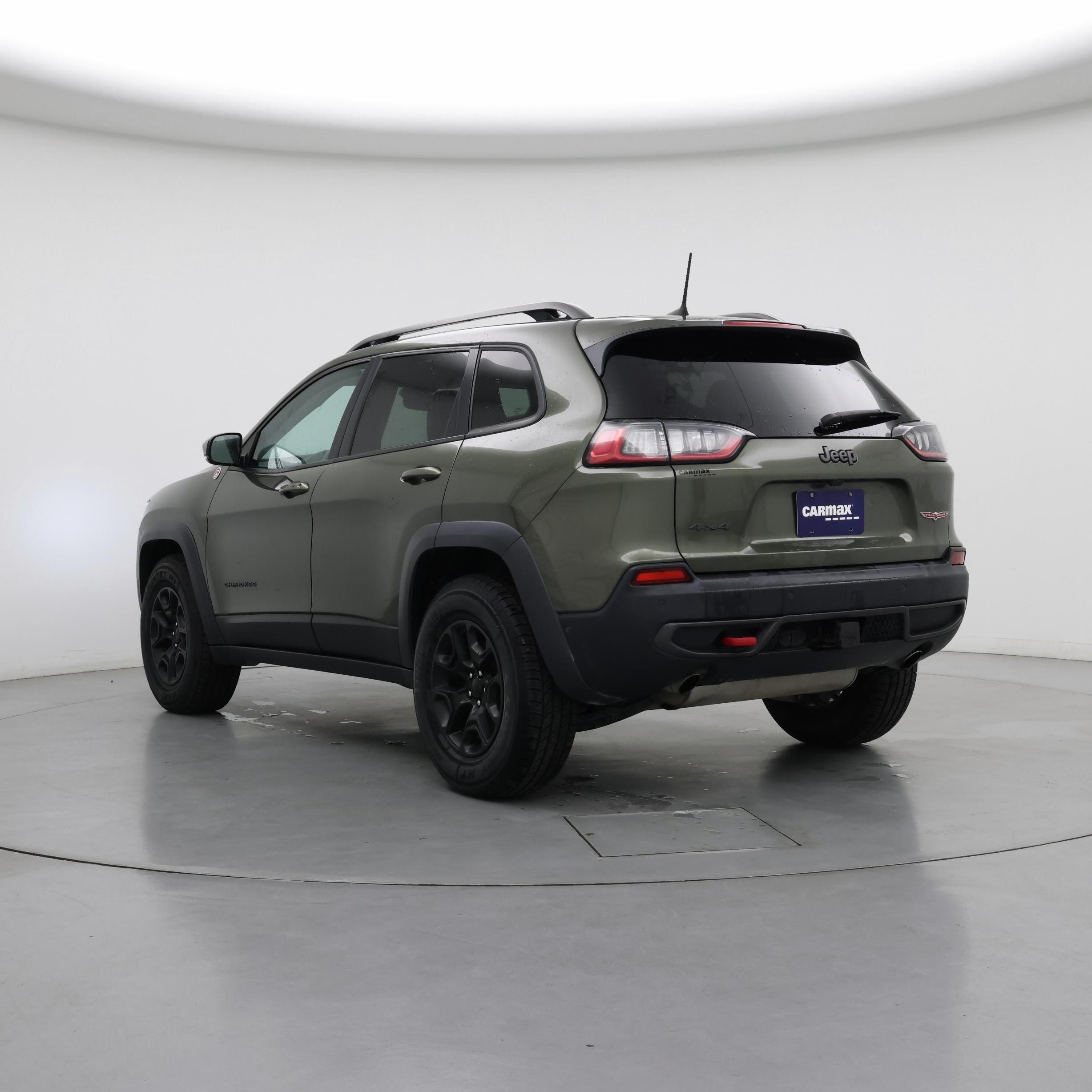 Thumbnail: 2019 Jeep Cherokee - 2