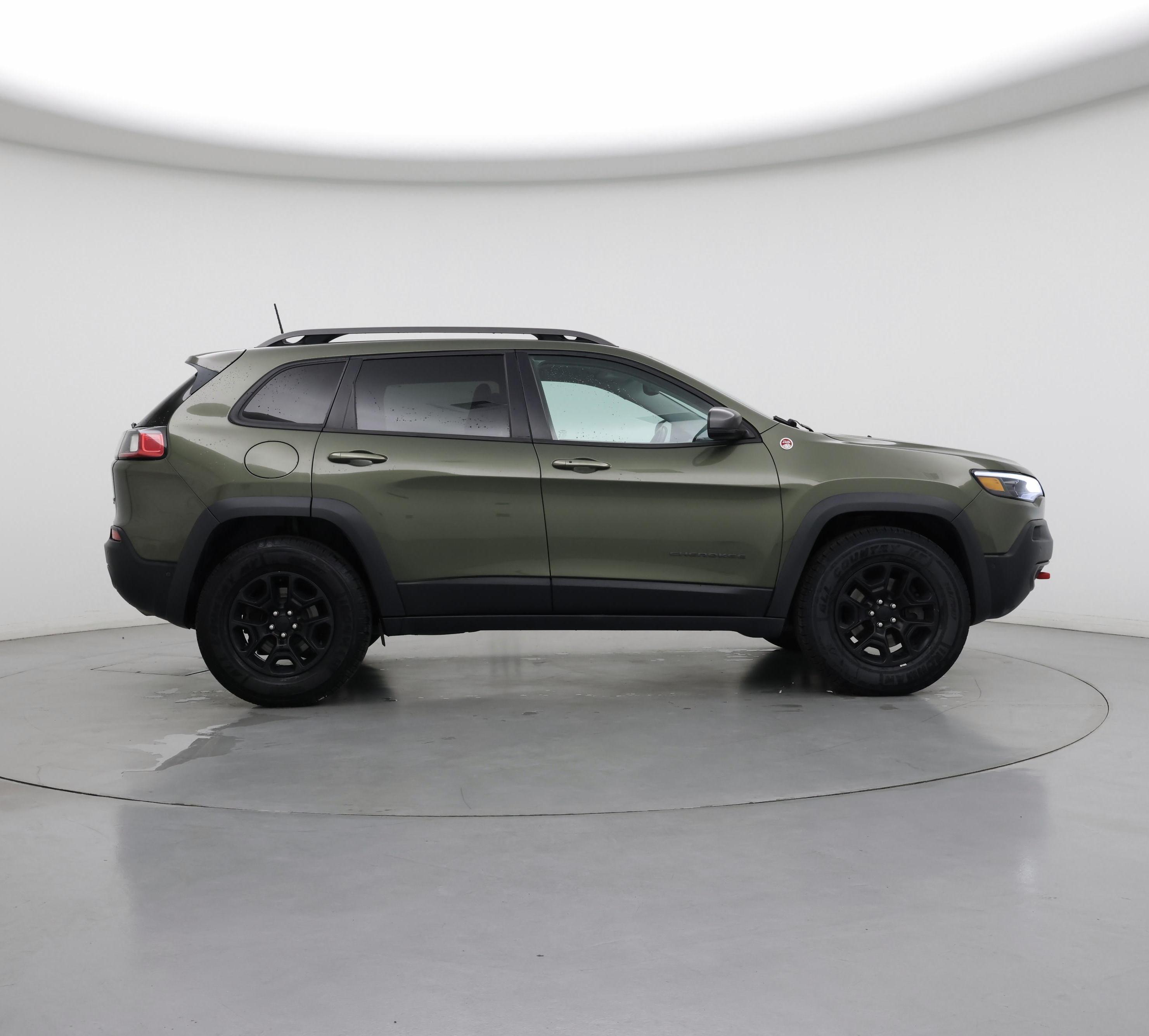 Thumbnail: 2019 Jeep Cherokee - 7