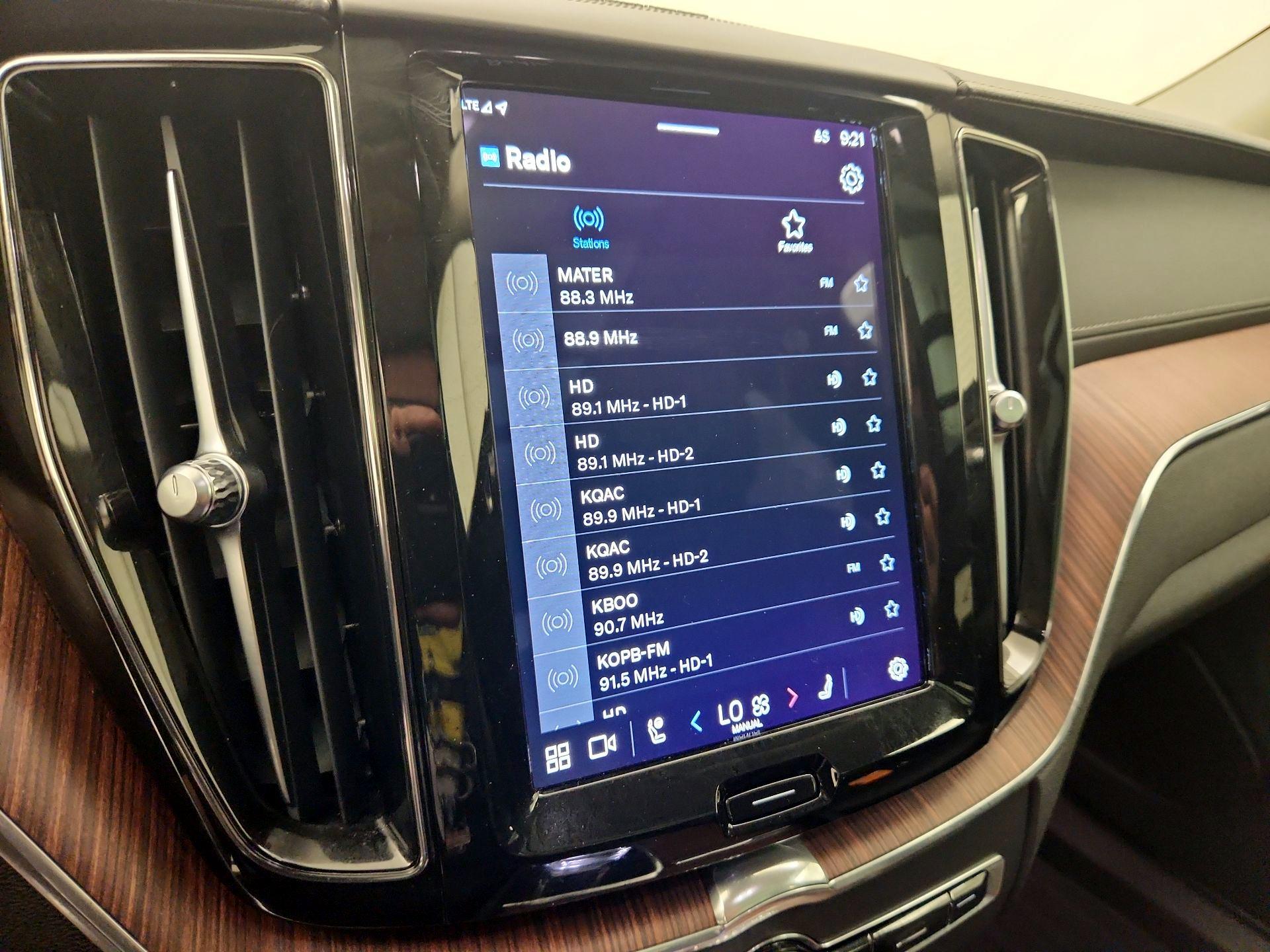 Thumbnail: 2023 Volvo XC60 - 16