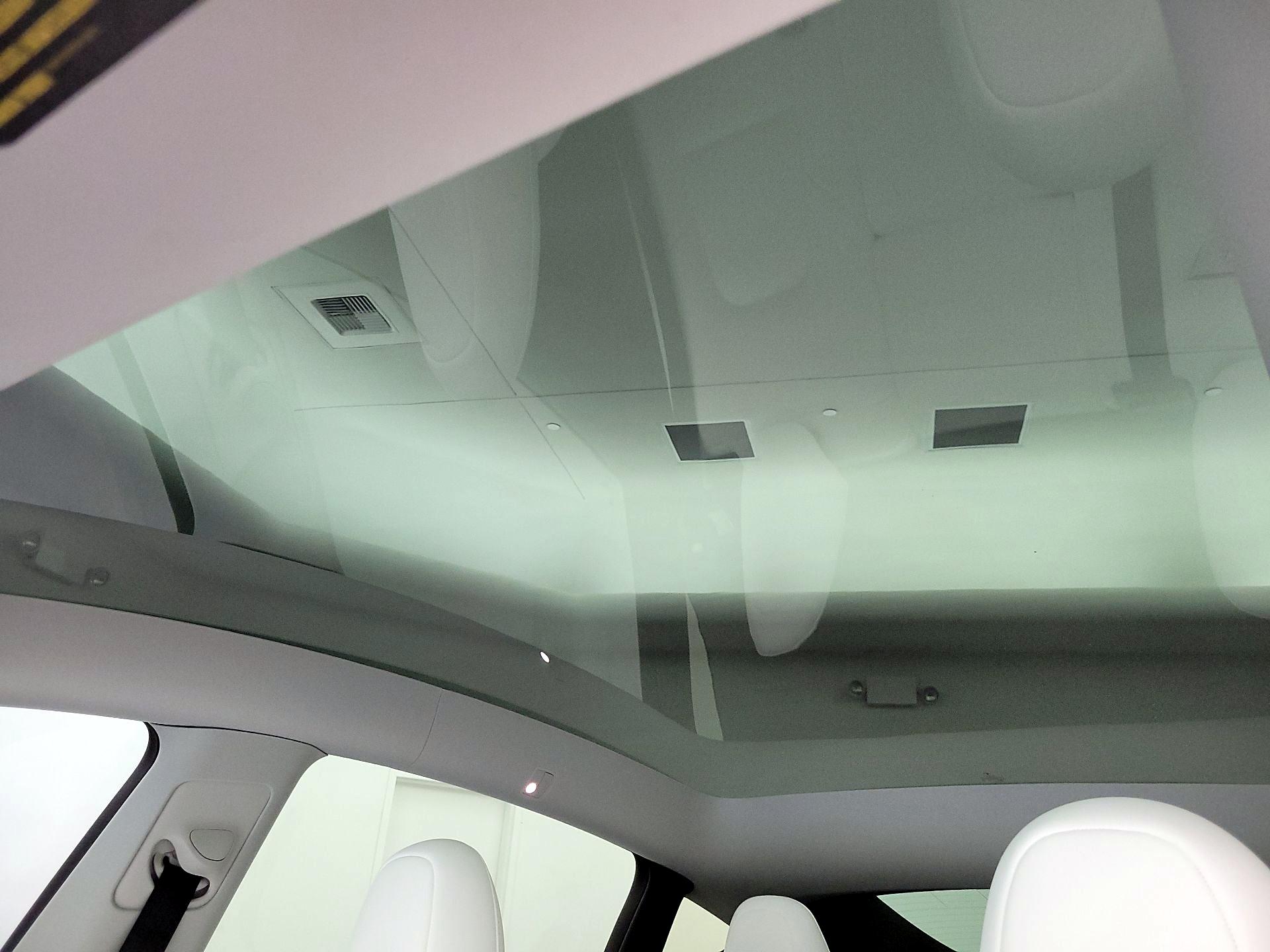 Thumbnail: 2023 Tesla Model Y - 18
