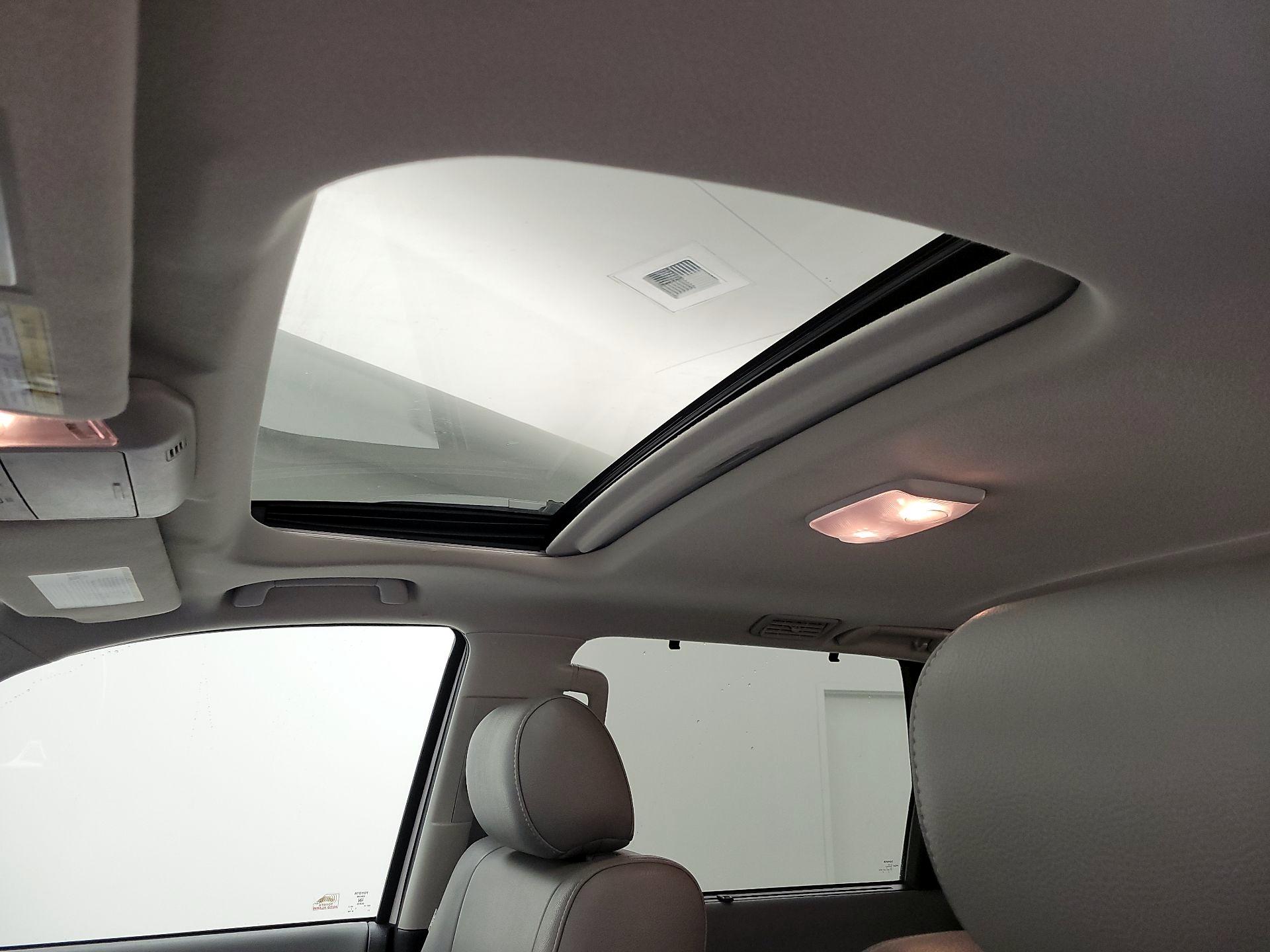 Thumbnail: 2019 Toyota Sequoia - 20