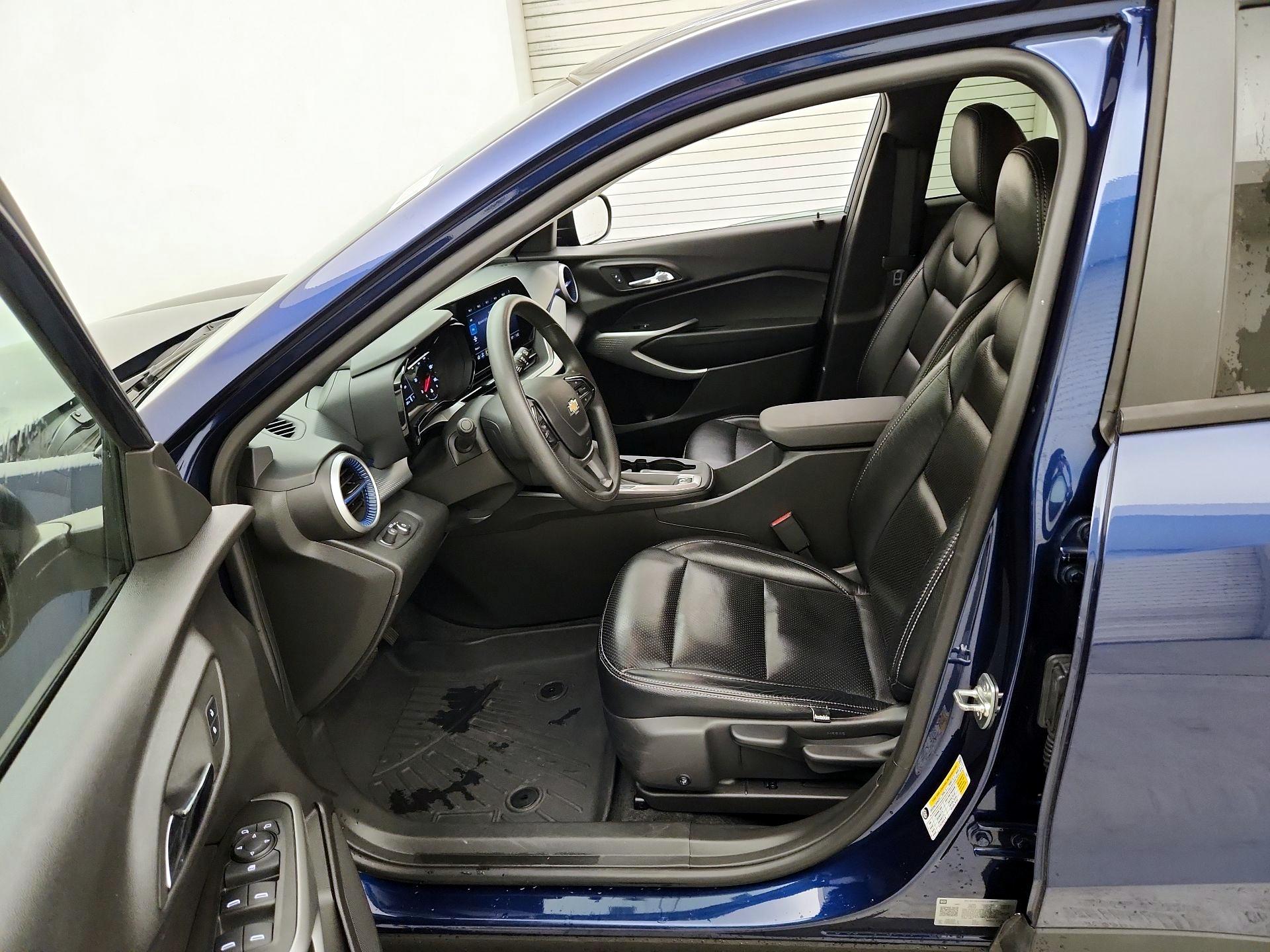 Thumbnail: 2024 Chevrolet Trax - 11