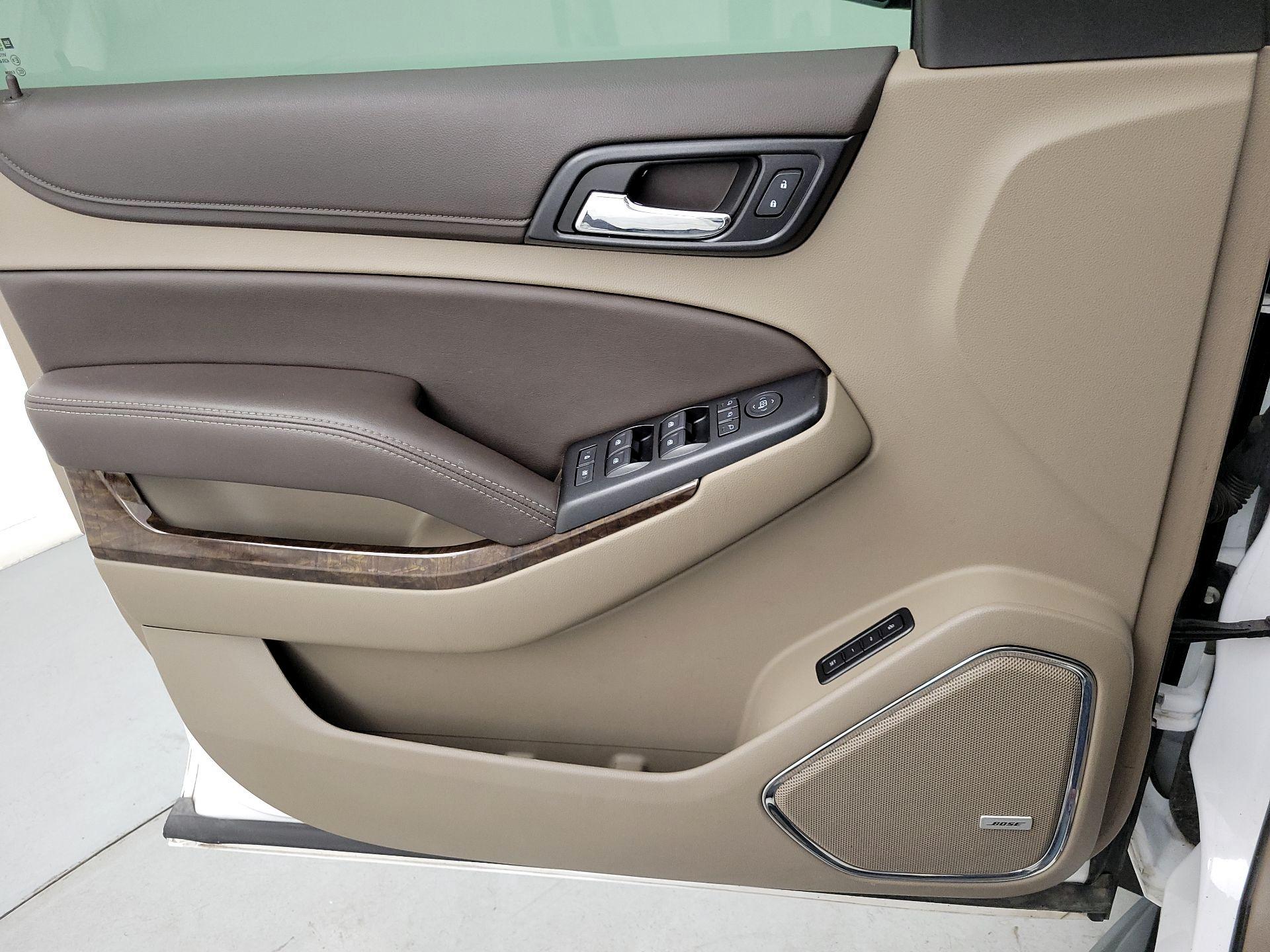 Thumbnail: 2019 Chevrolet Tahoe - 12