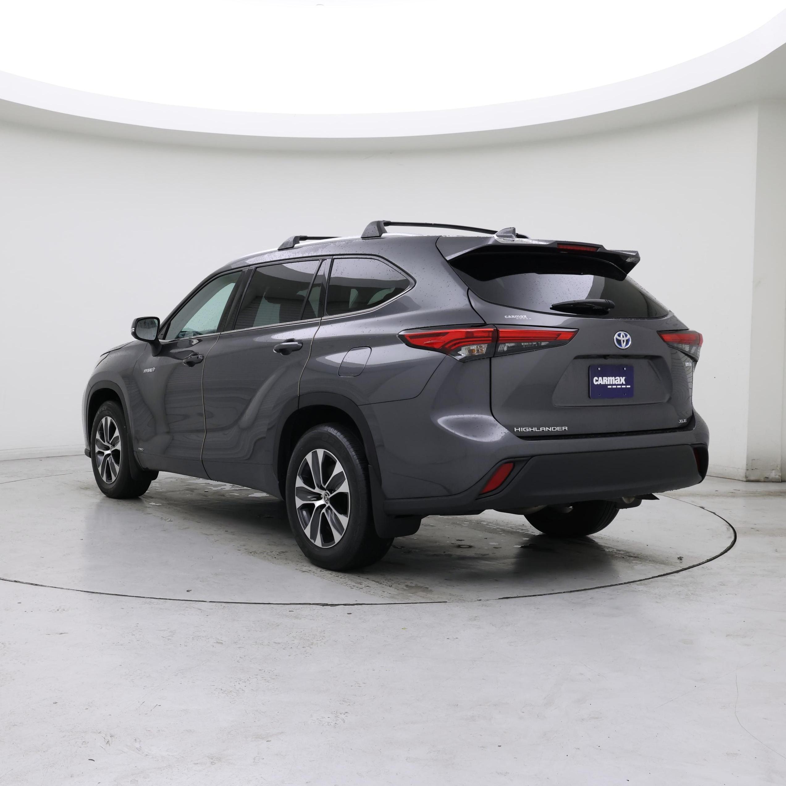 Thumbnail: 2021 Toyota Highlander - 2