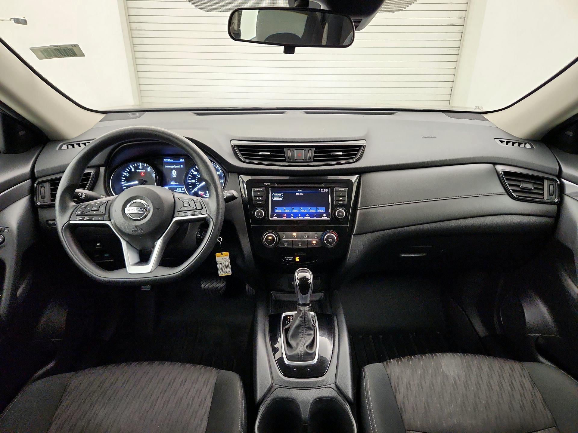 Thumbnail: 2020 Nissan Rogue - 9