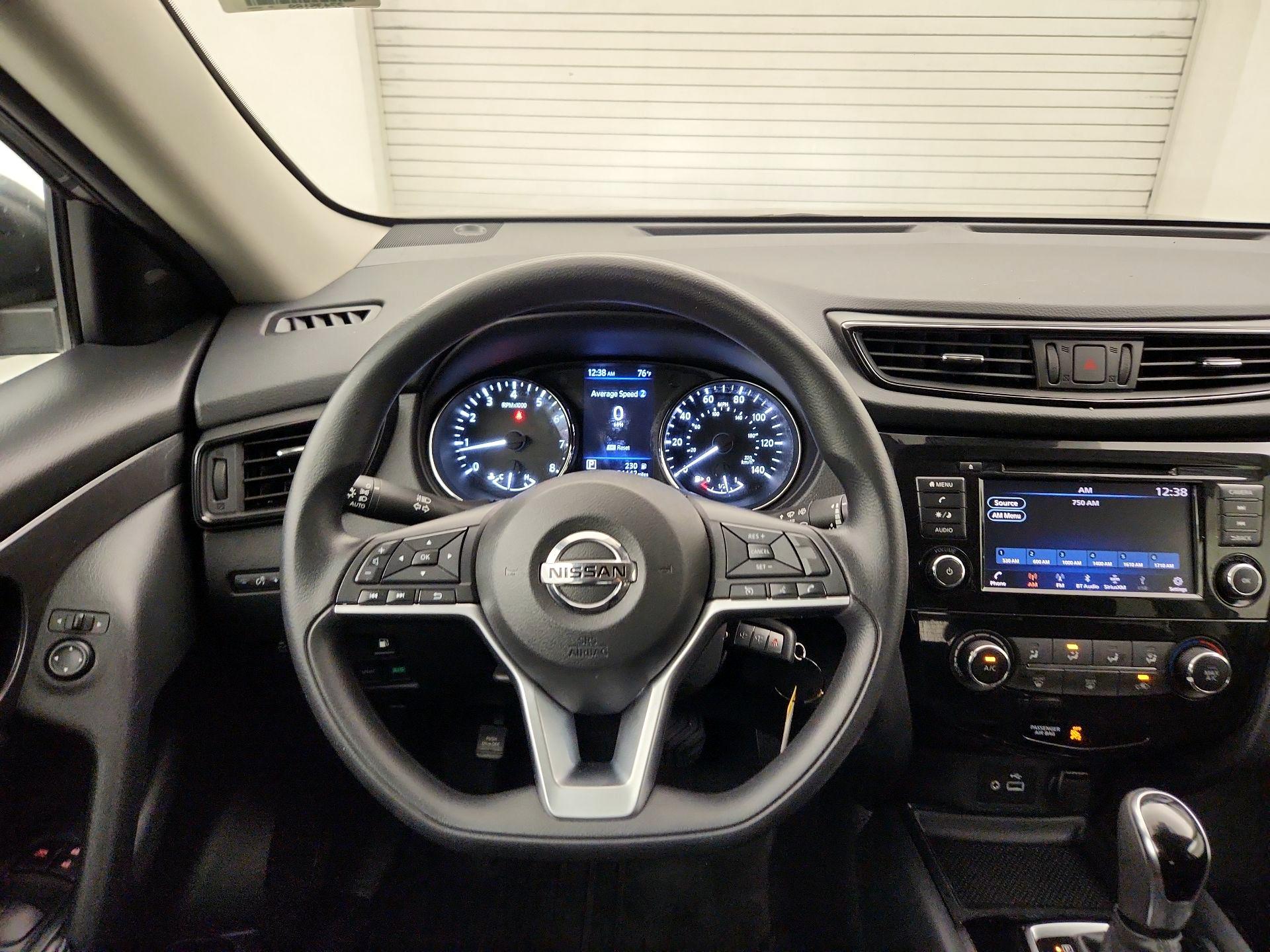 Thumbnail: 2020 Nissan Rogue - 10