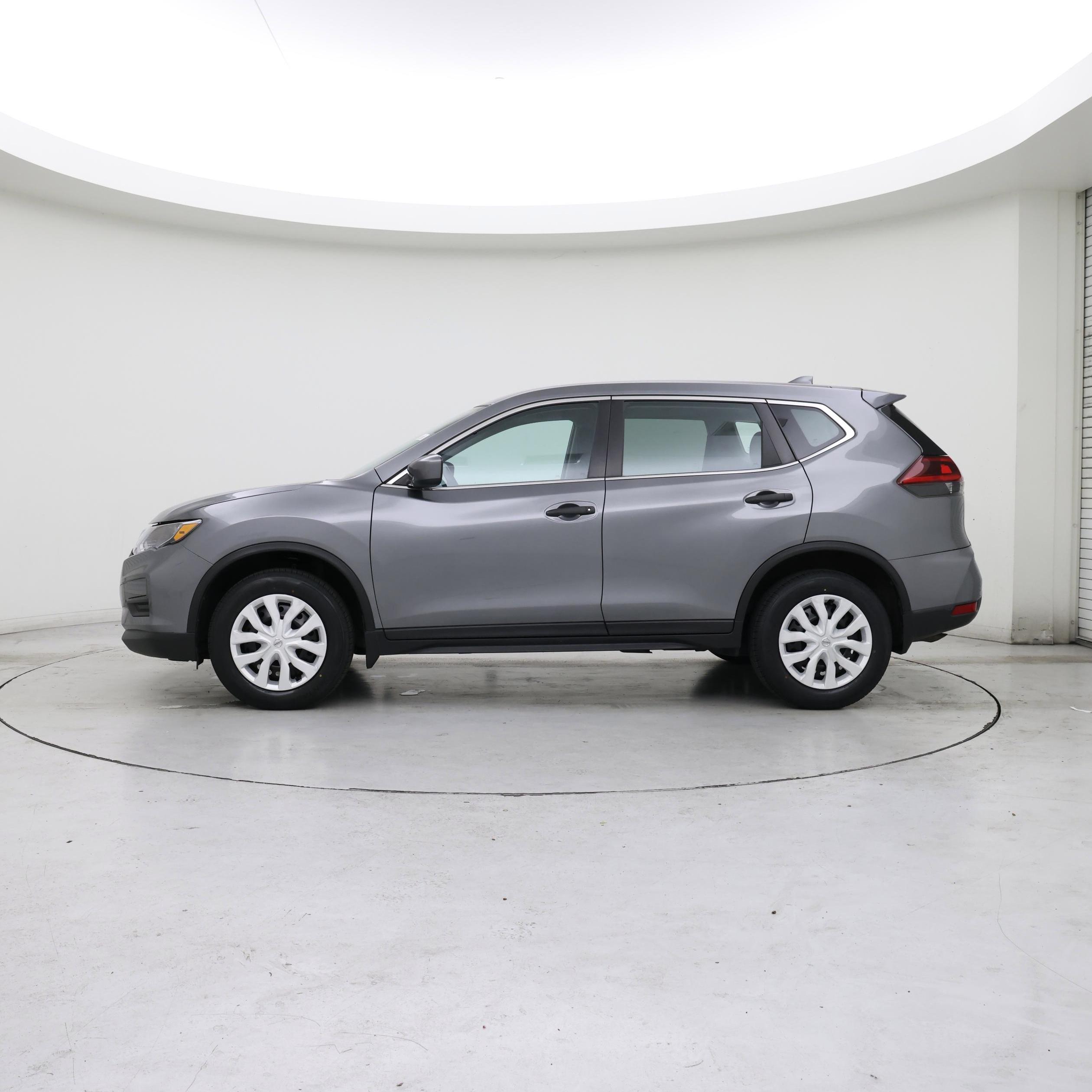 Thumbnail: 2020 Nissan Rogue - 3
