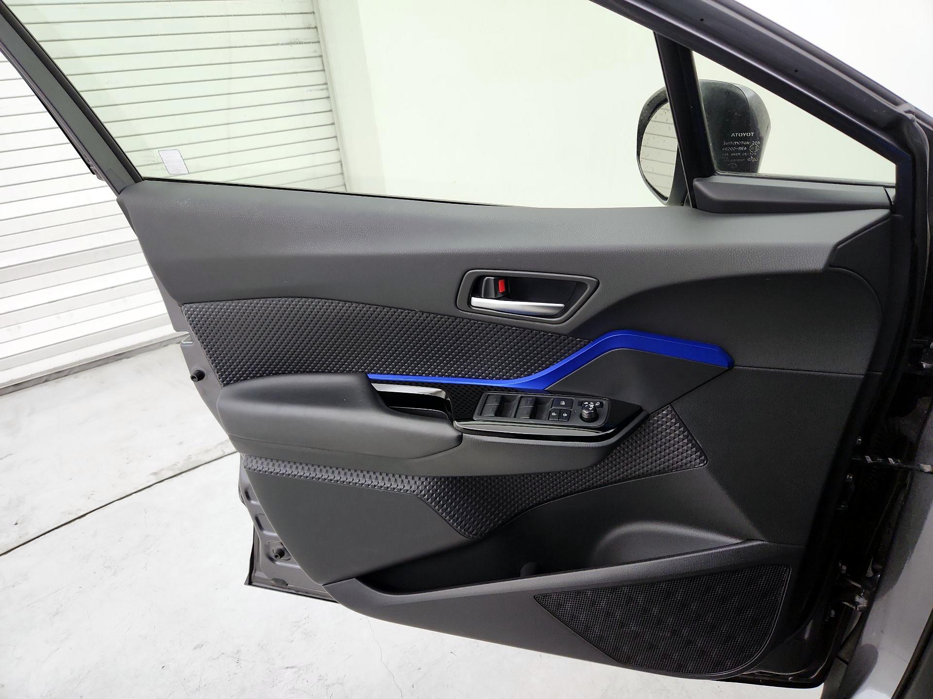 Thumbnail: 2020 Toyota C-HR - 12