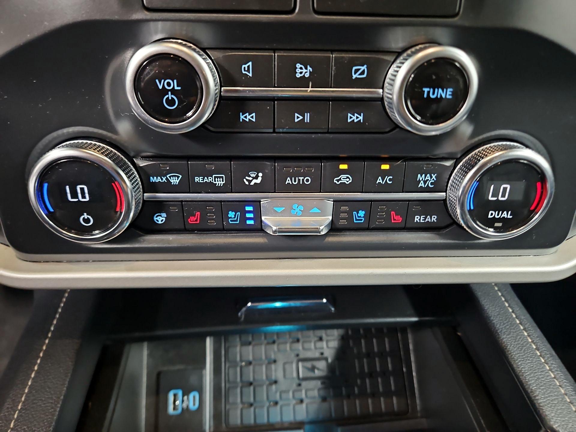 Thumbnail: 2022 Ford Expedition MAX - 17