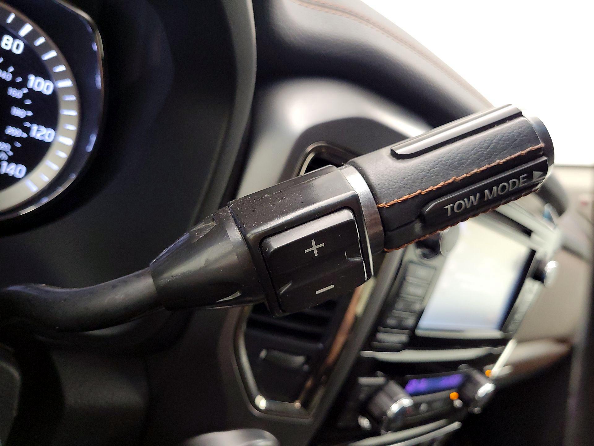 Thumbnail: 2017 Nissan Titan - 18