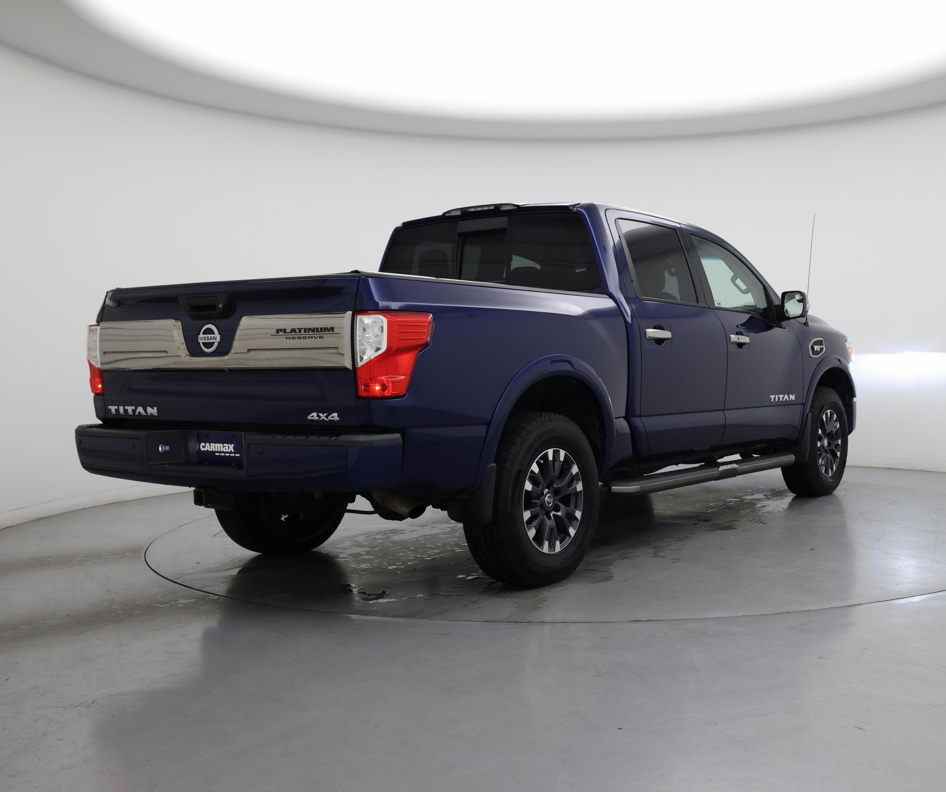 Thumbnail: 2017 Nissan Titan - 8