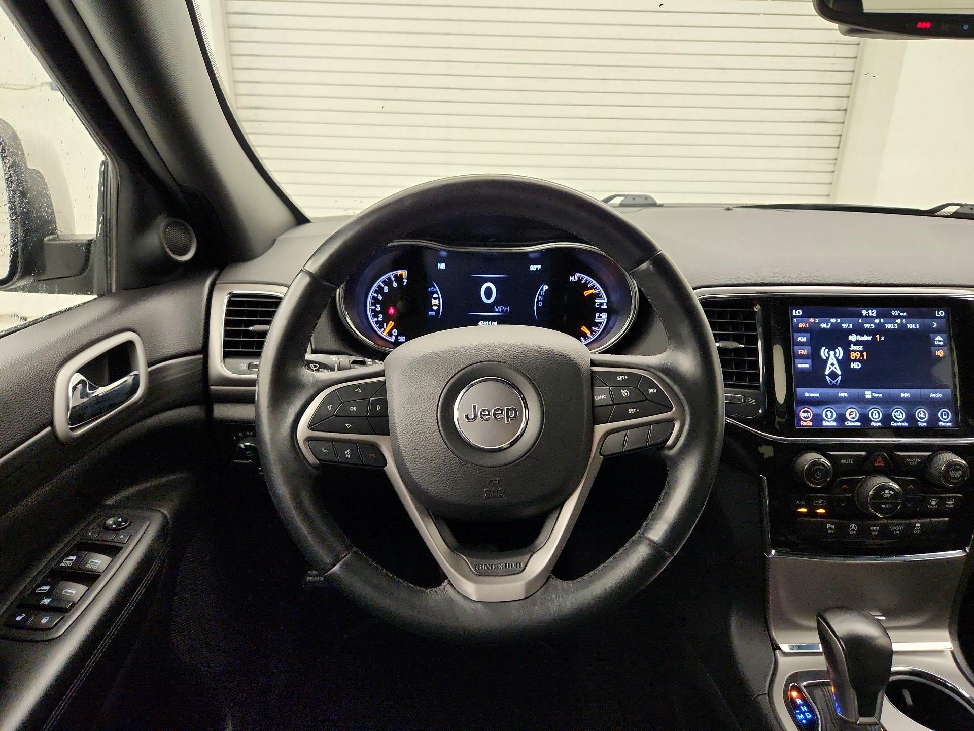 Thumbnail: 2019 Jeep Grand Cherokee - 10