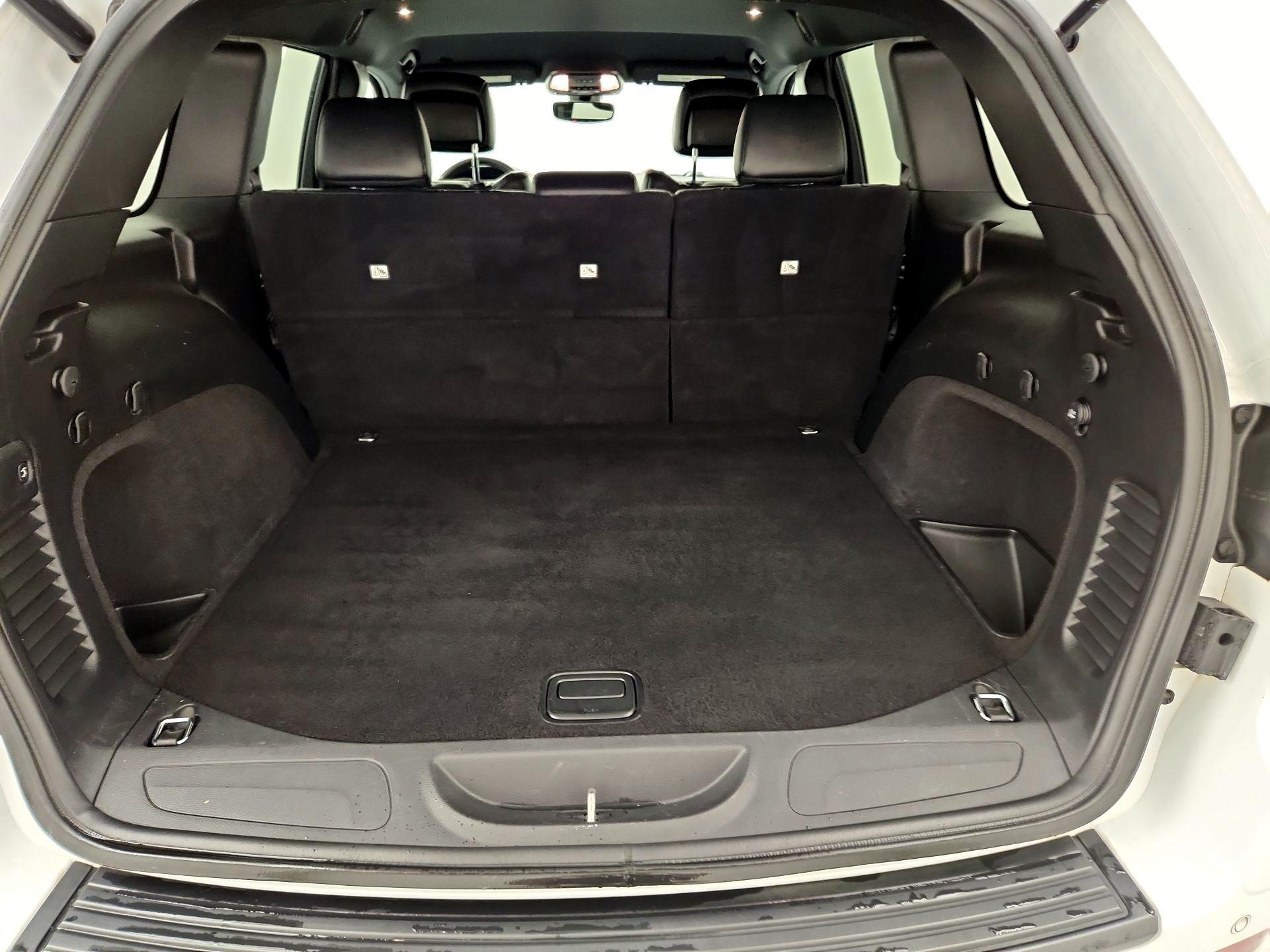 Thumbnail: 2019 Jeep Grand Cherokee - 20
