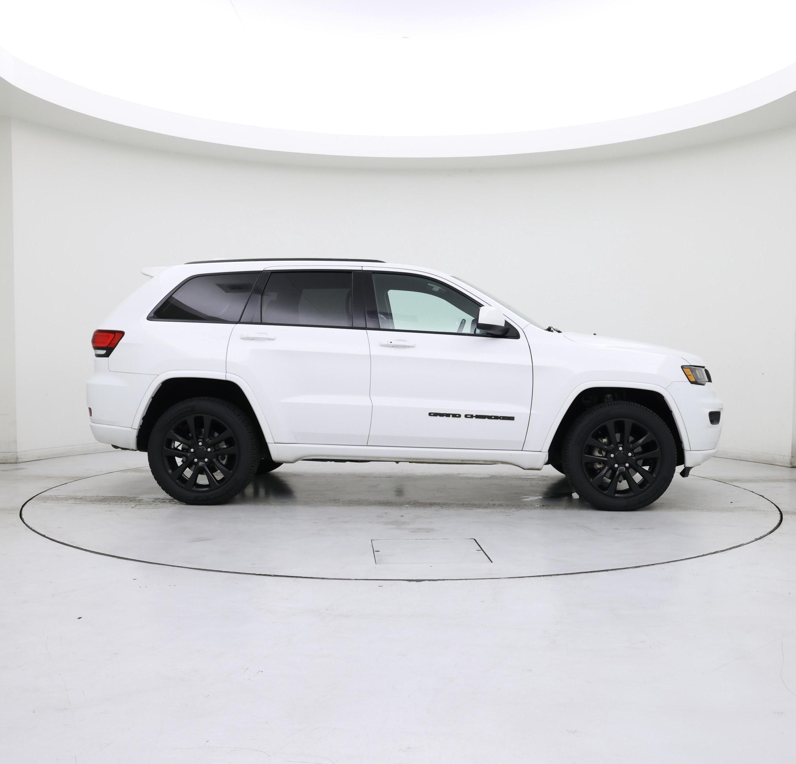 Thumbnail: 2019 Jeep Grand Cherokee - 7