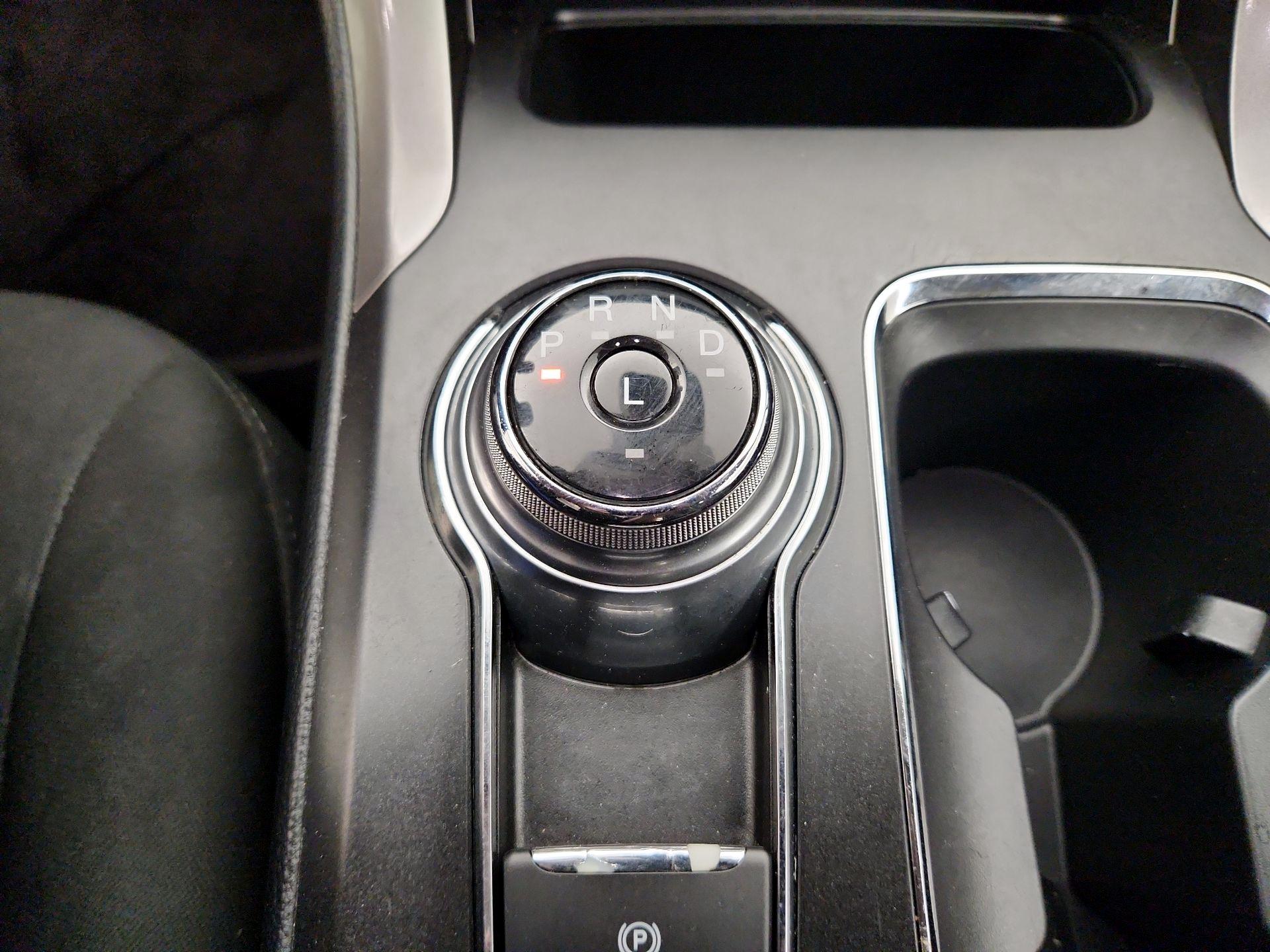 Thumbnail: 2019 Ford Fusion - 18