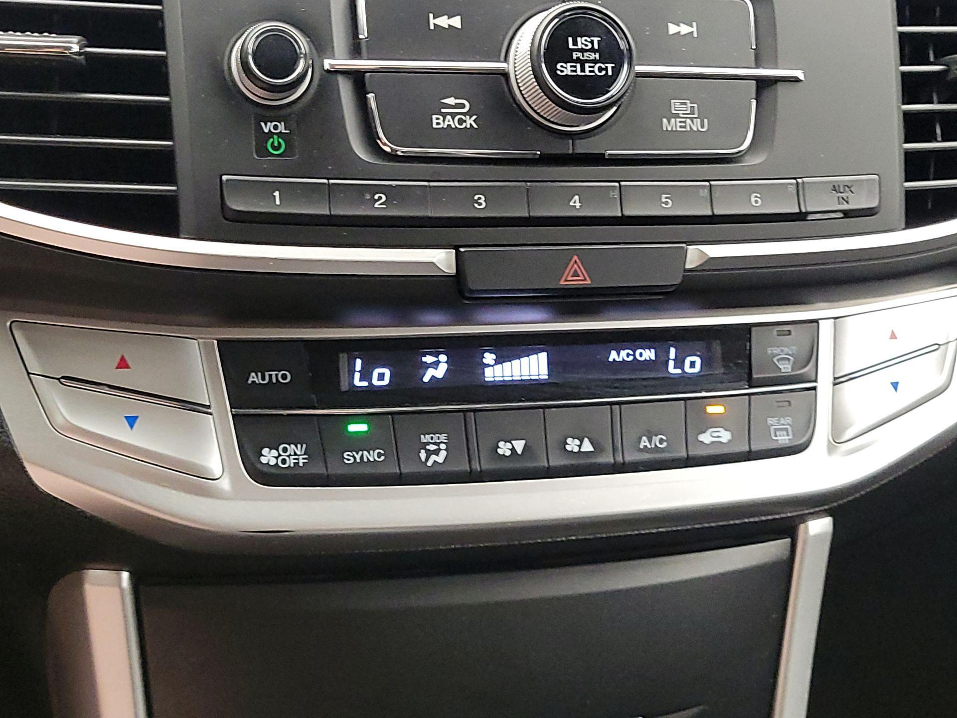 Thumbnail: 2014 Honda Accord - 16