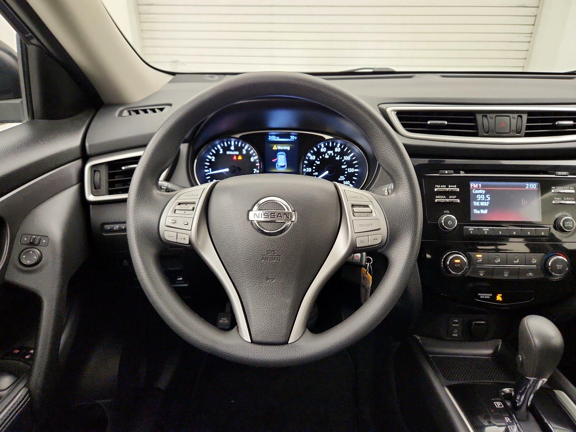 Thumbnail: 2016 Nissan Rogue - 10