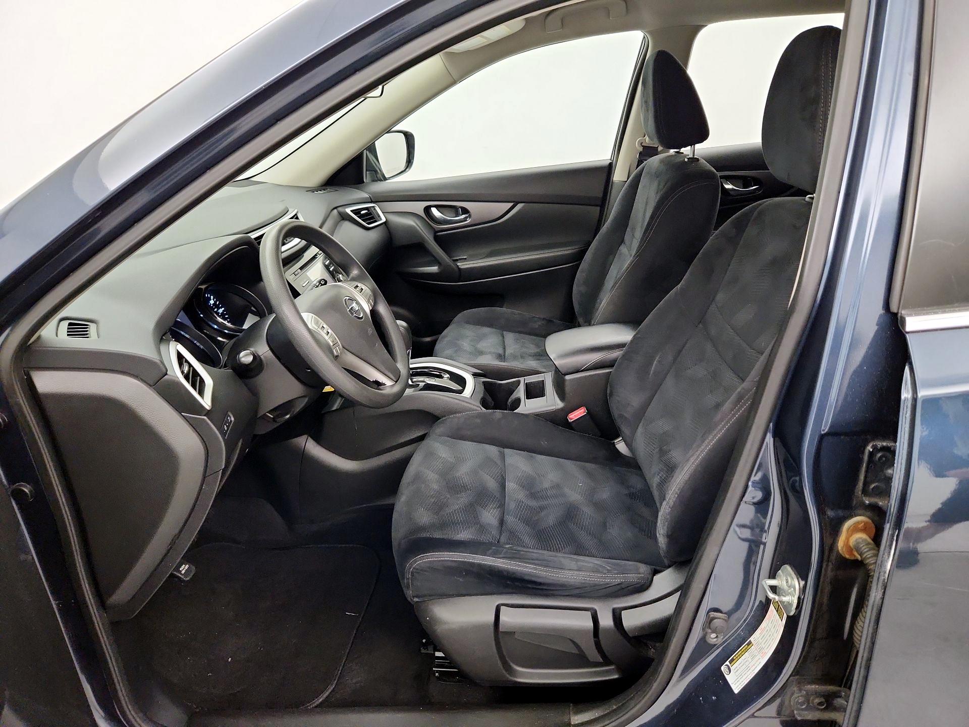 Thumbnail: 2016 Nissan Rogue - 11