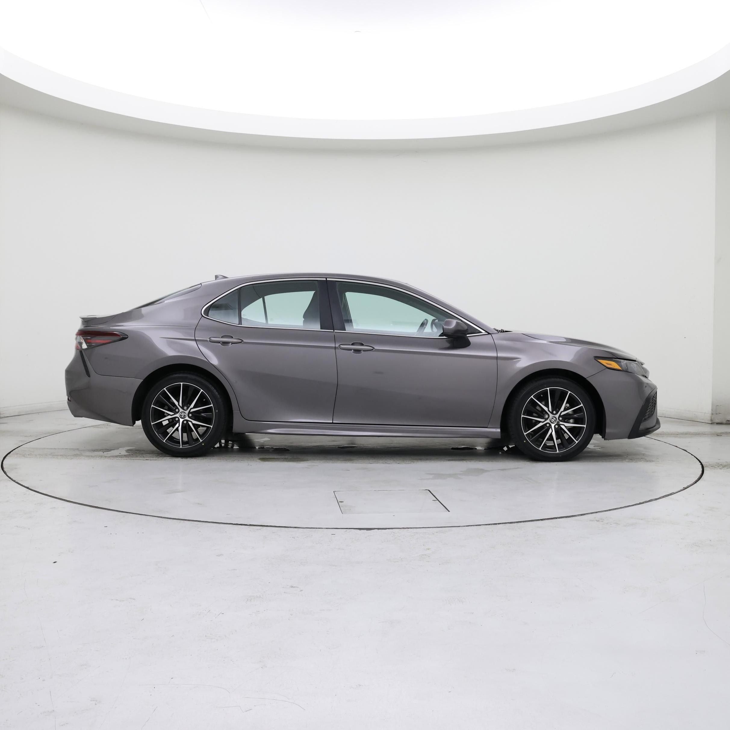 Thumbnail: 2023 Toyota Camry - 7