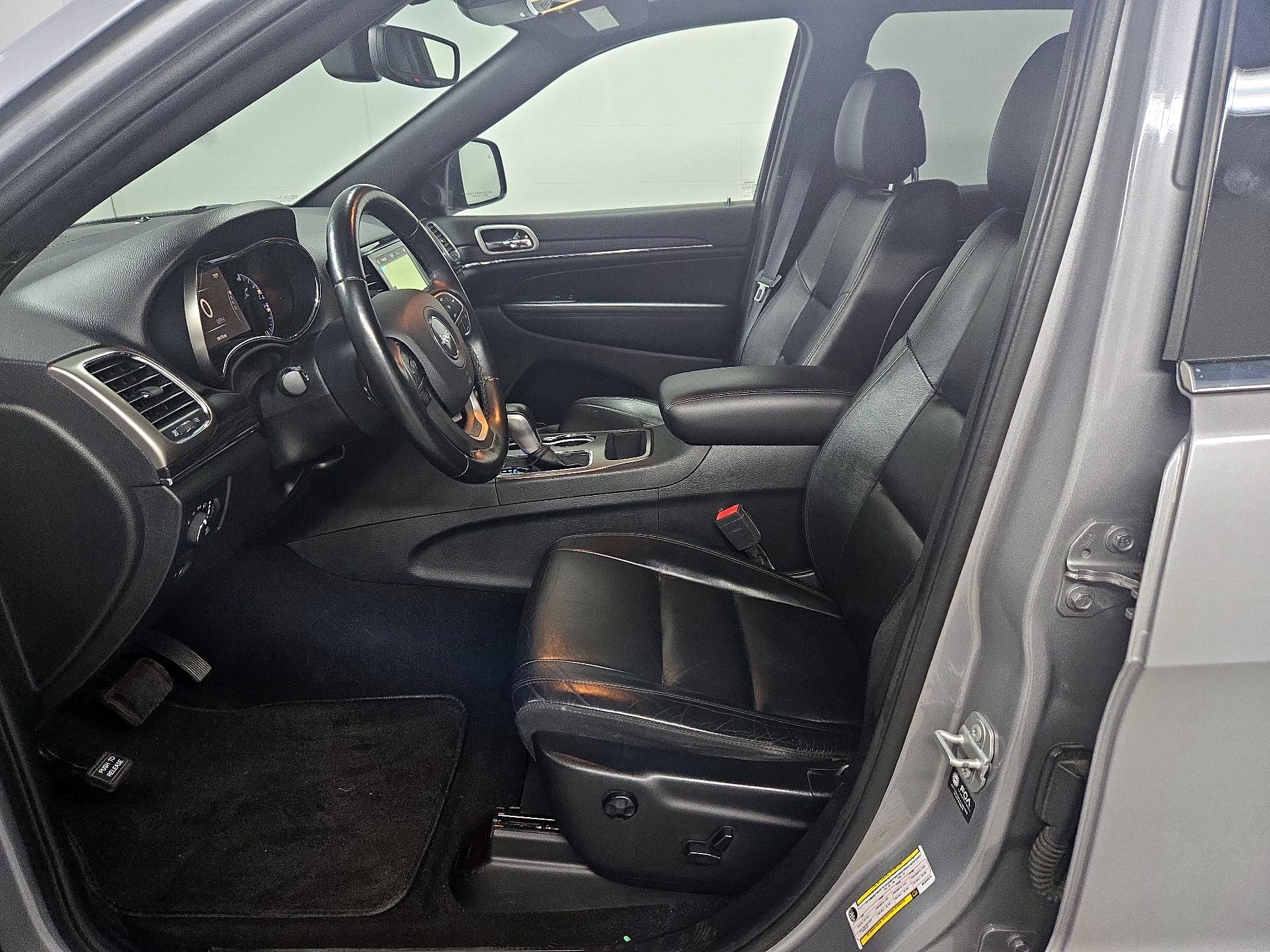 Thumbnail: 2021 Jeep Grand Cherokee - 11